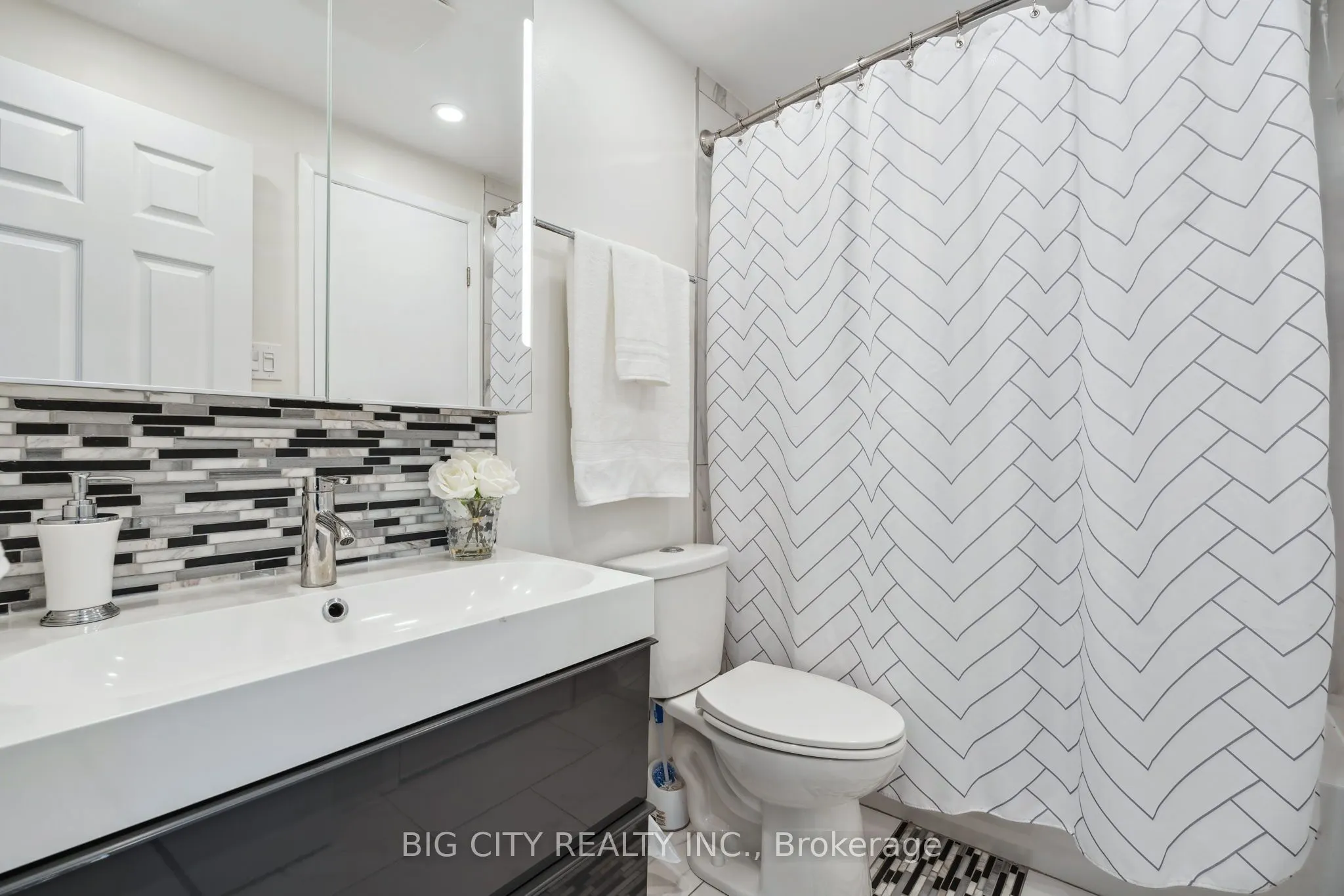 321 Trudelle Street, #21