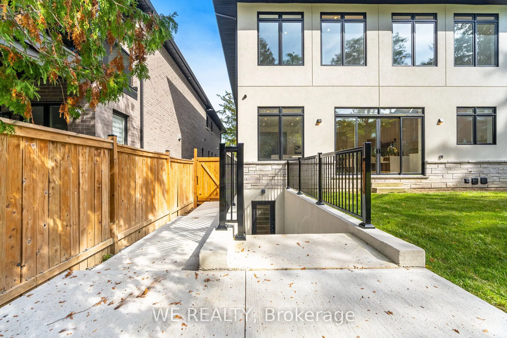 1490 Rosebank Road