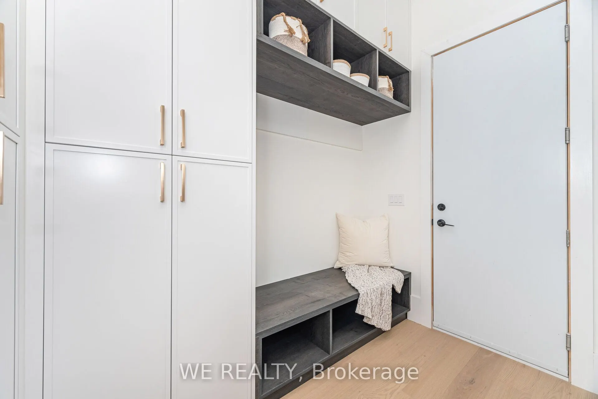 1490 Rosebank Road