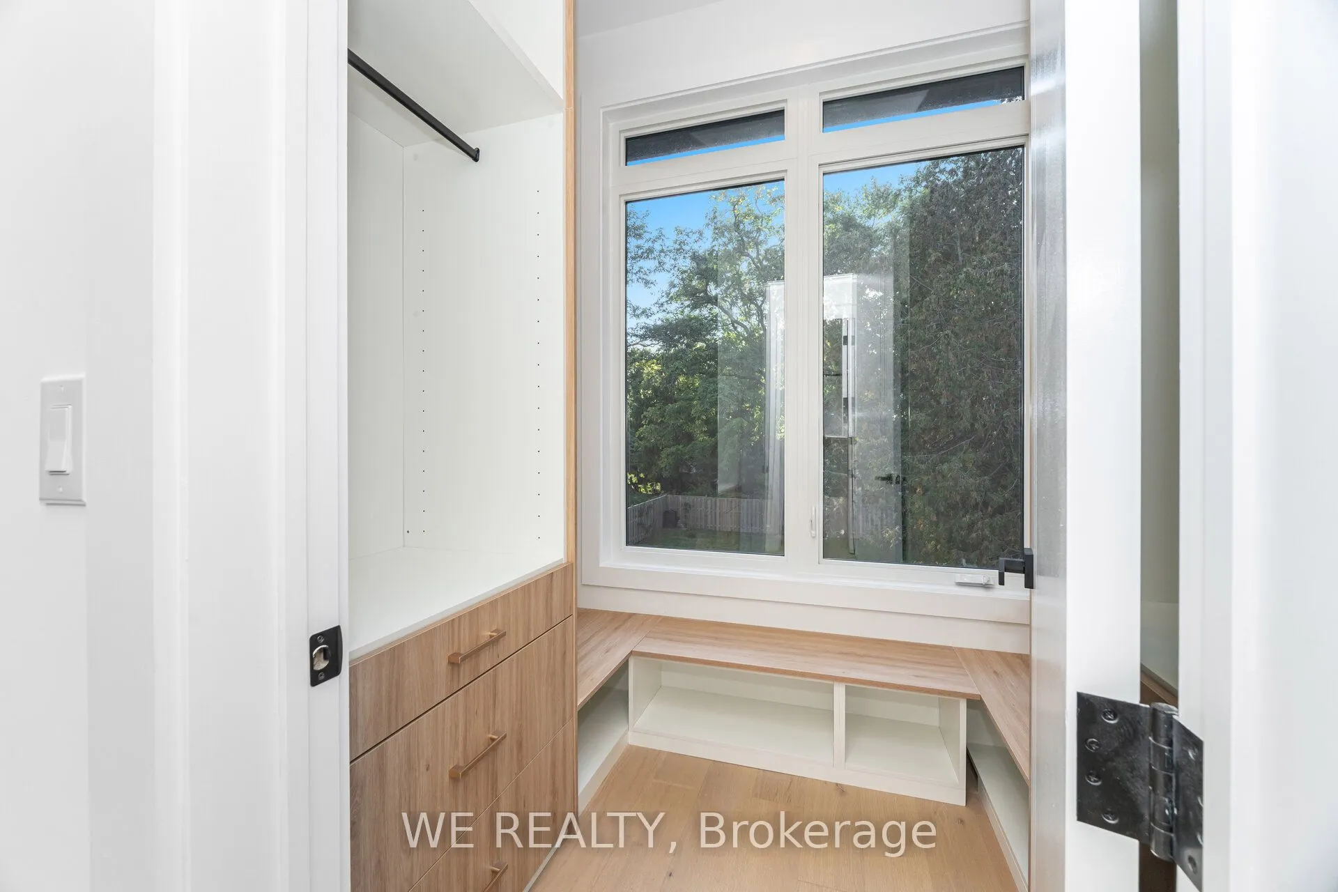 1490 Rosebank Road