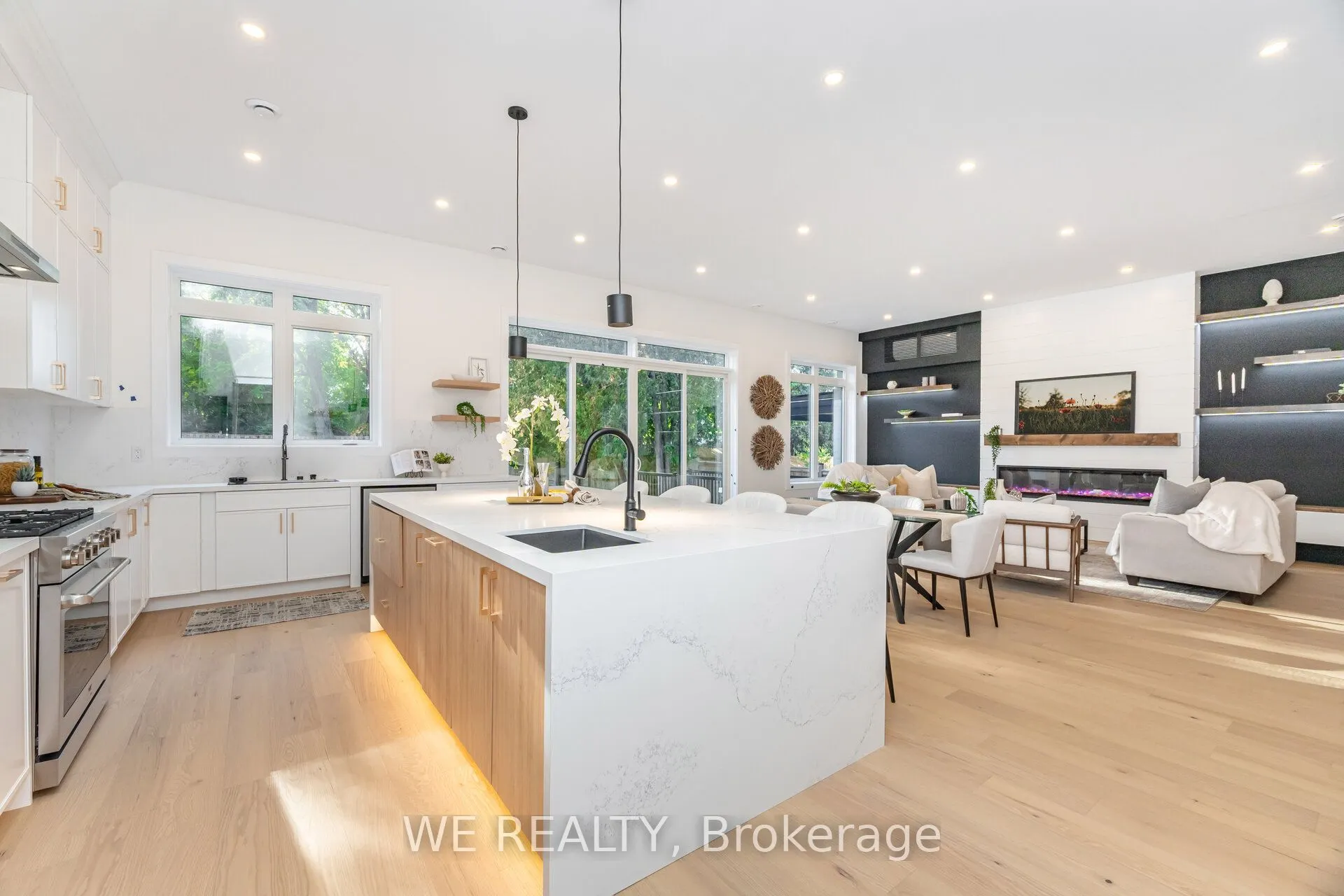 1490 Rosebank Road
