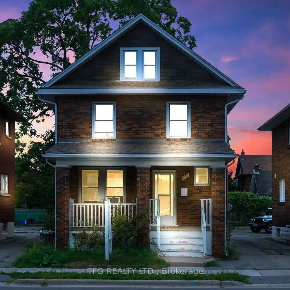 160 Adelaide Avenue E, #Main