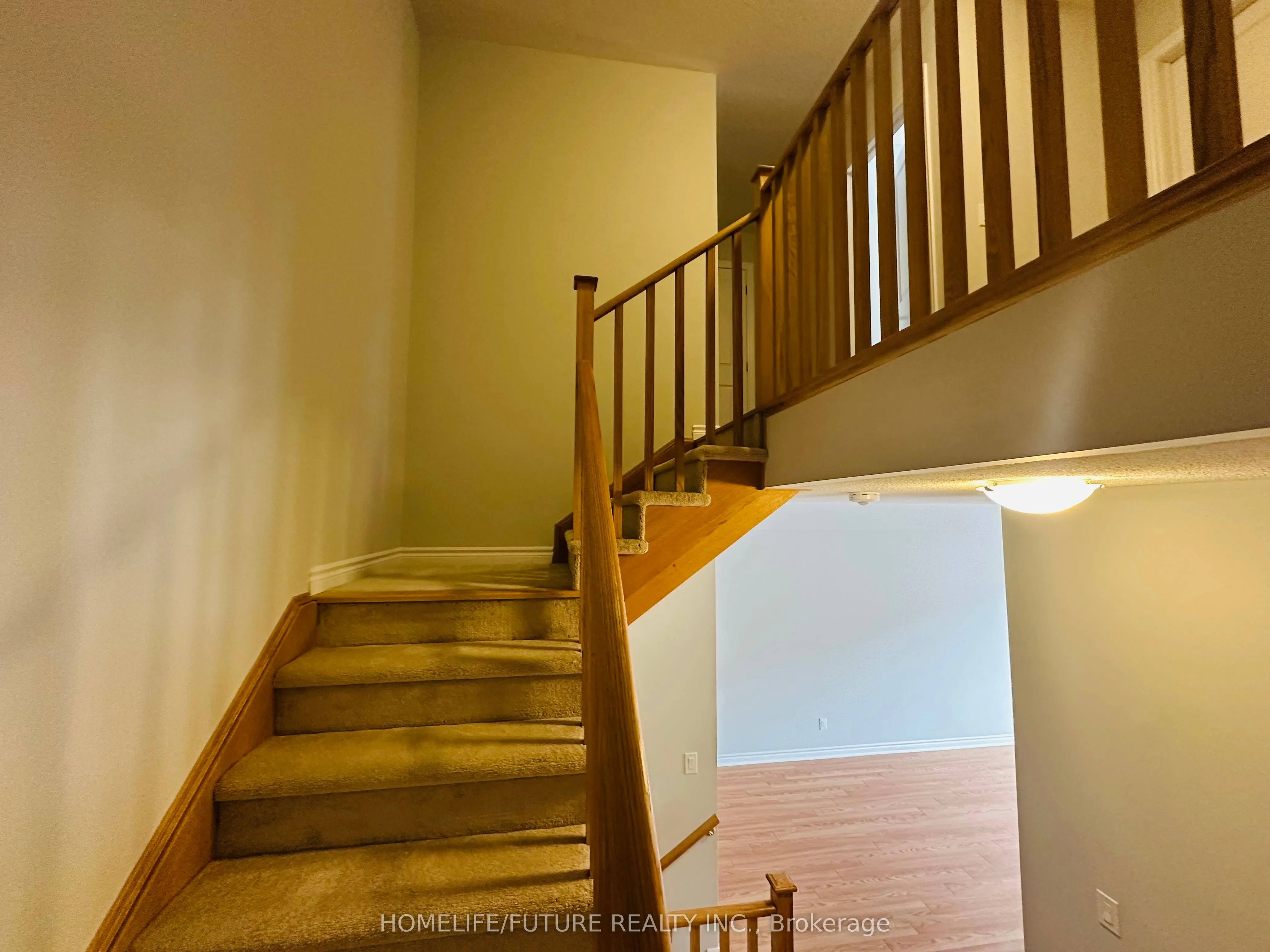 1136 Greentree Path