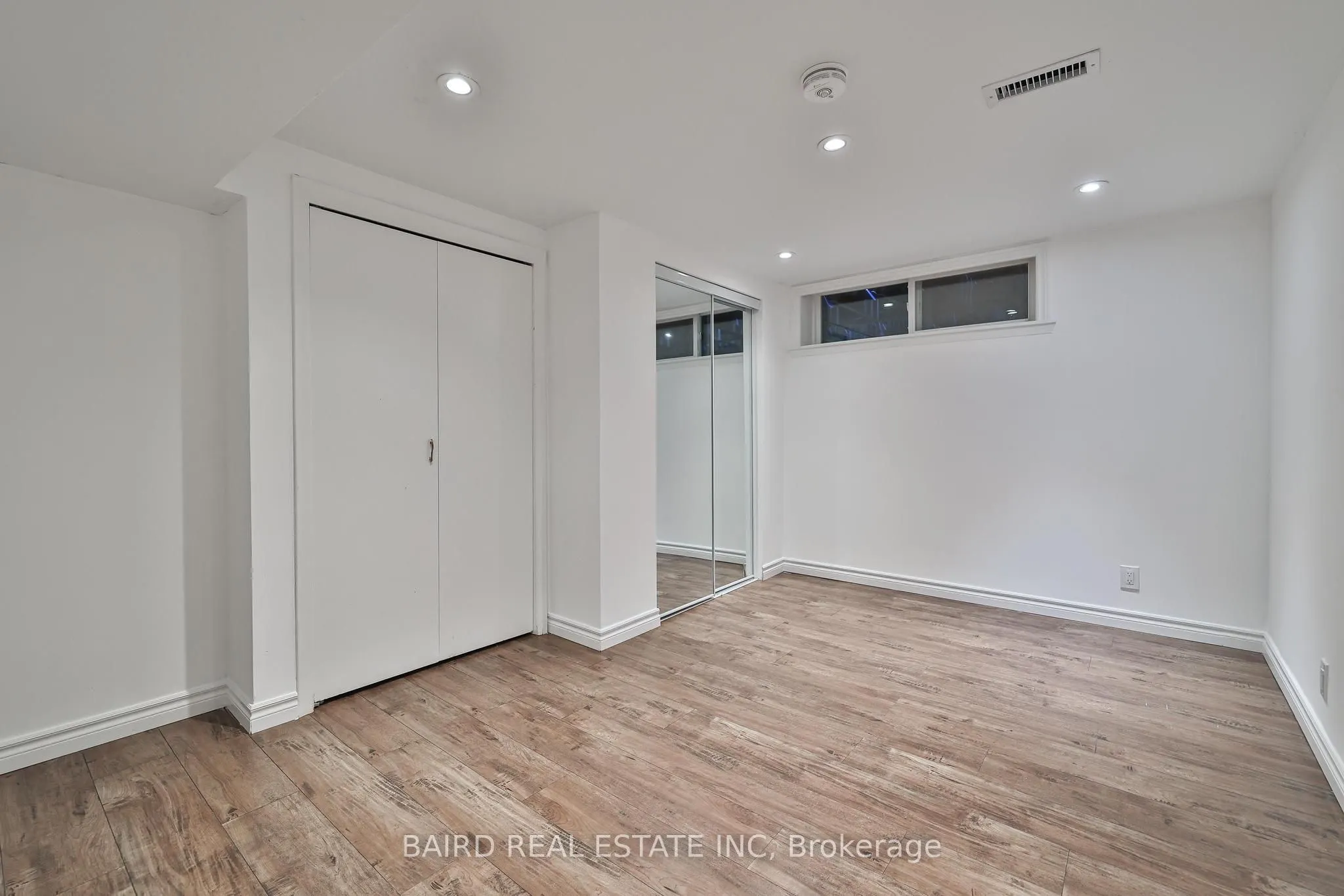 38 Caronridge Crescent