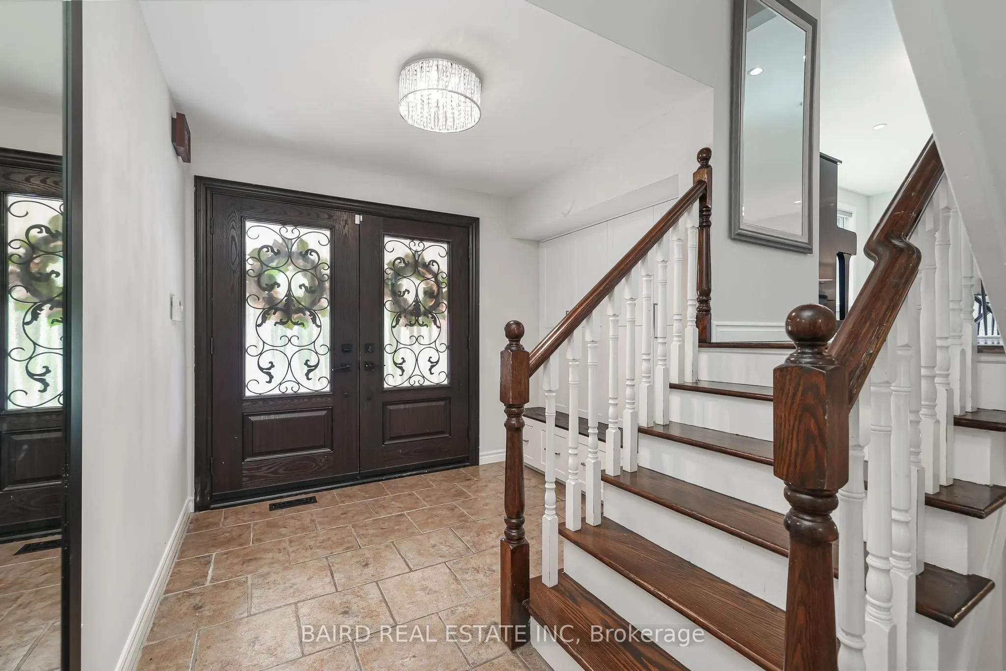 38 Caronridge Crescent