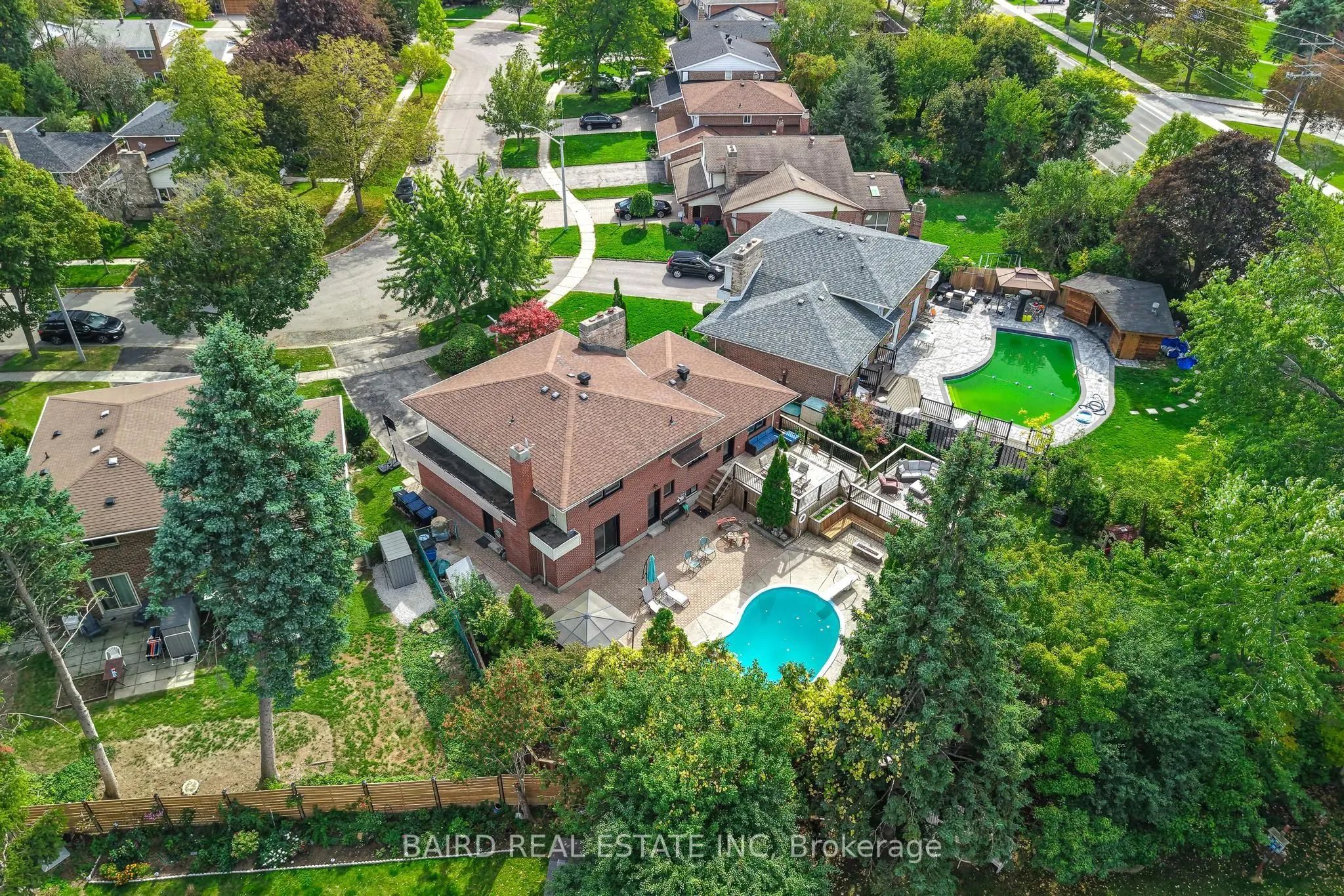 38 Caronridge Crescent