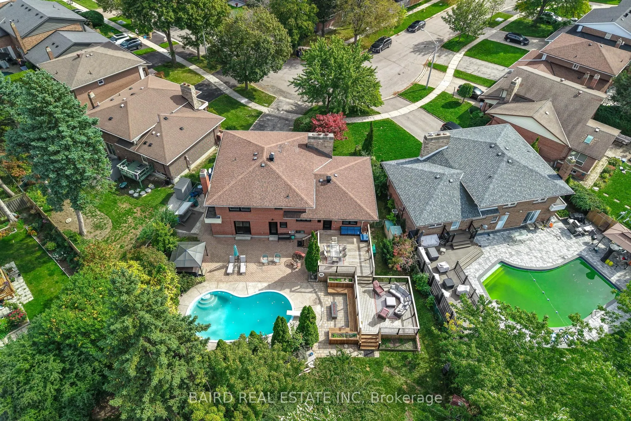 38 Caronridge Crescent