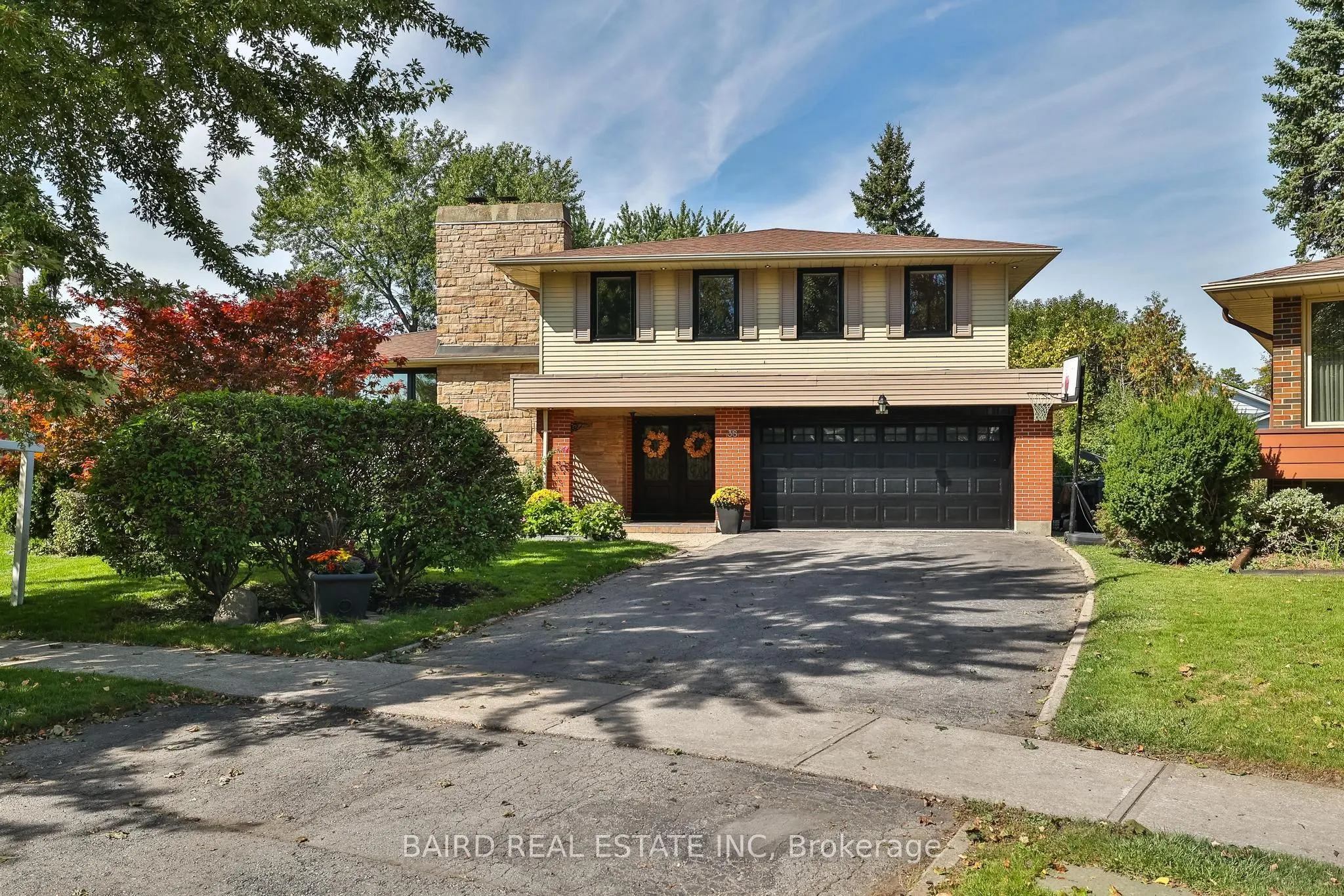 38 Caronridge Crescent