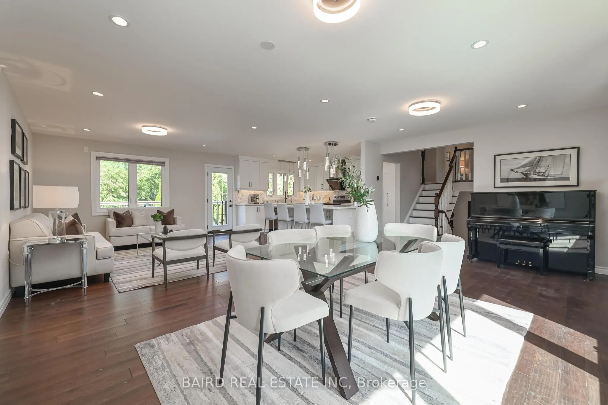 38 Caronridge Crescent
