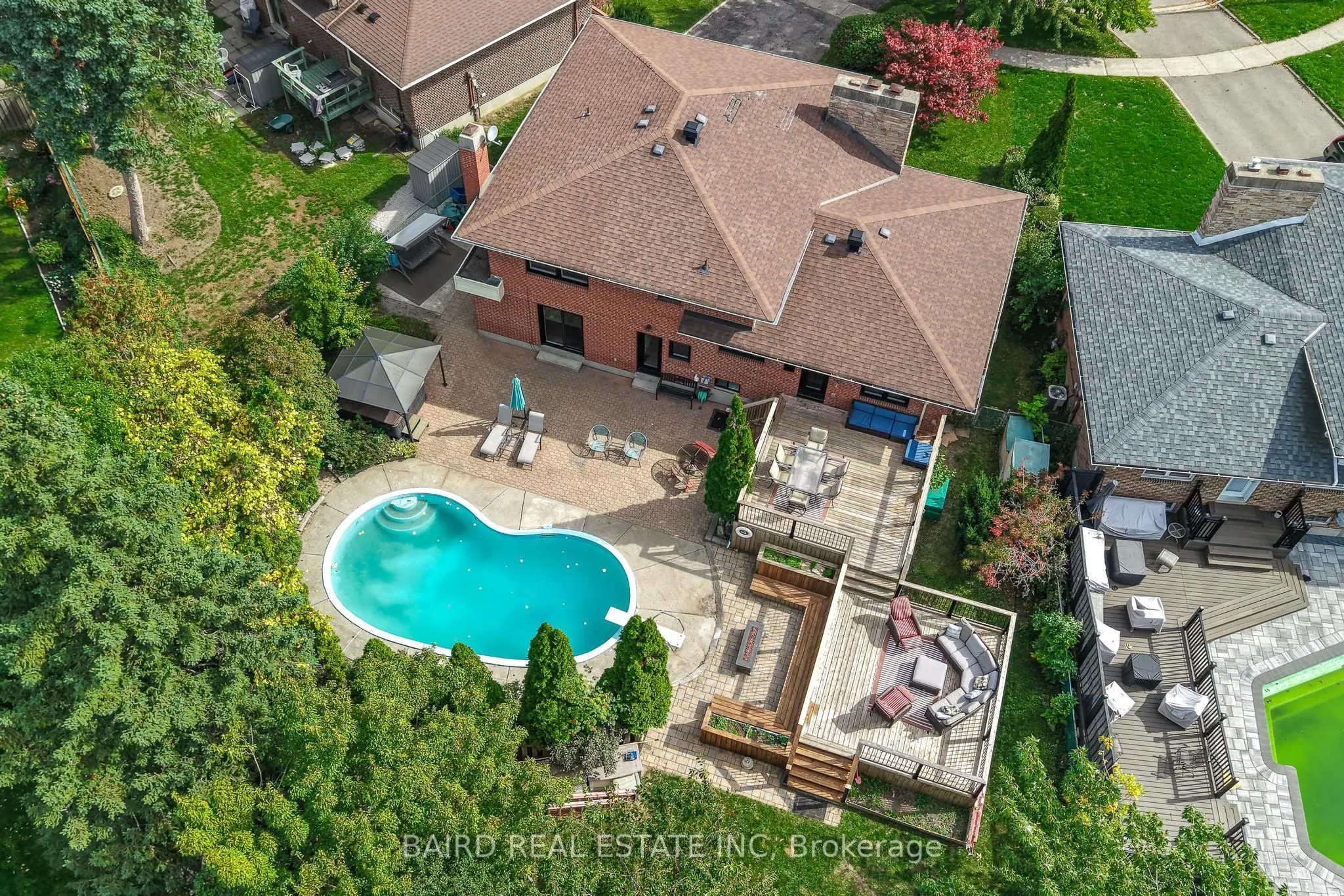 38 Caronridge Crescent