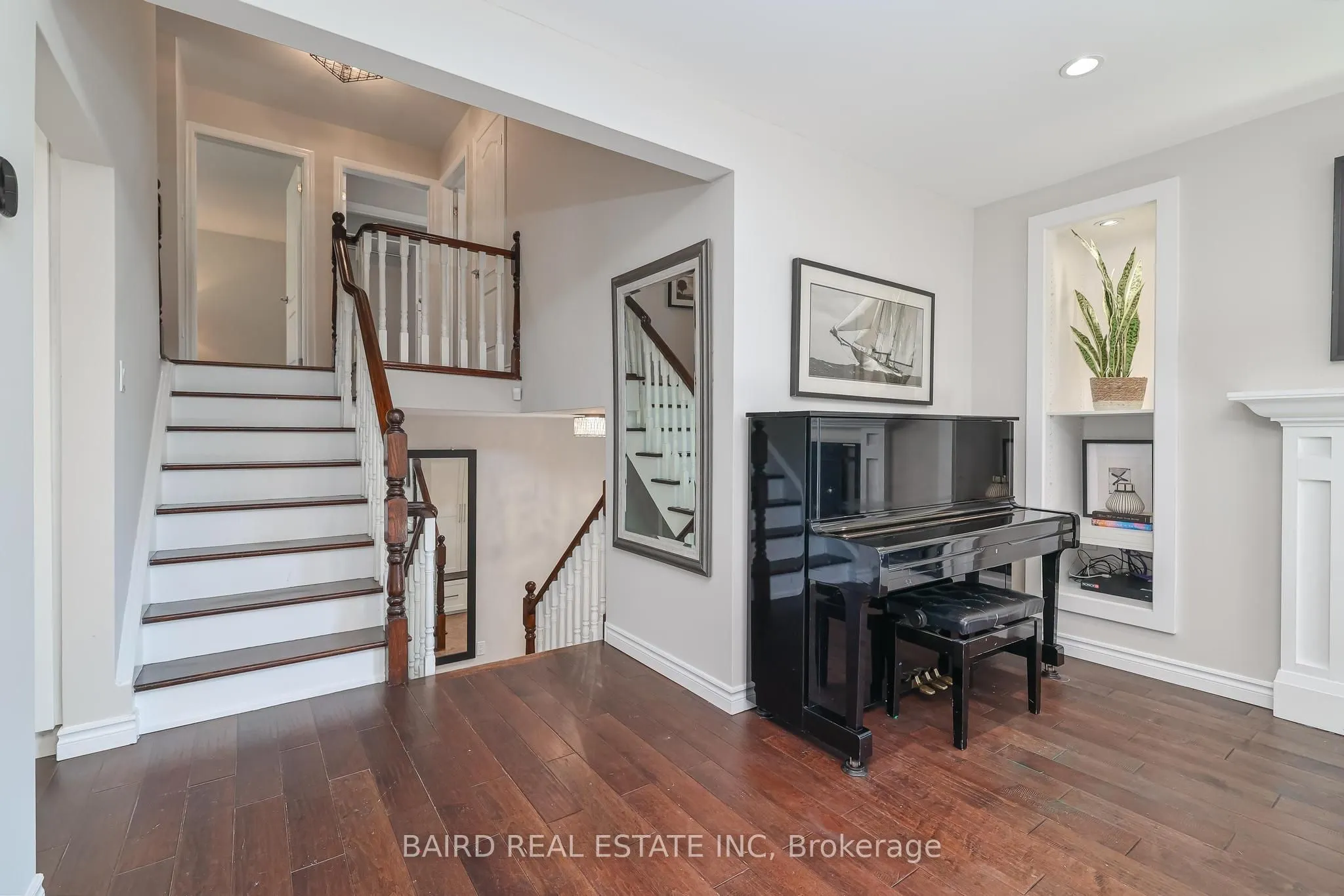 38 Caronridge Crescent
