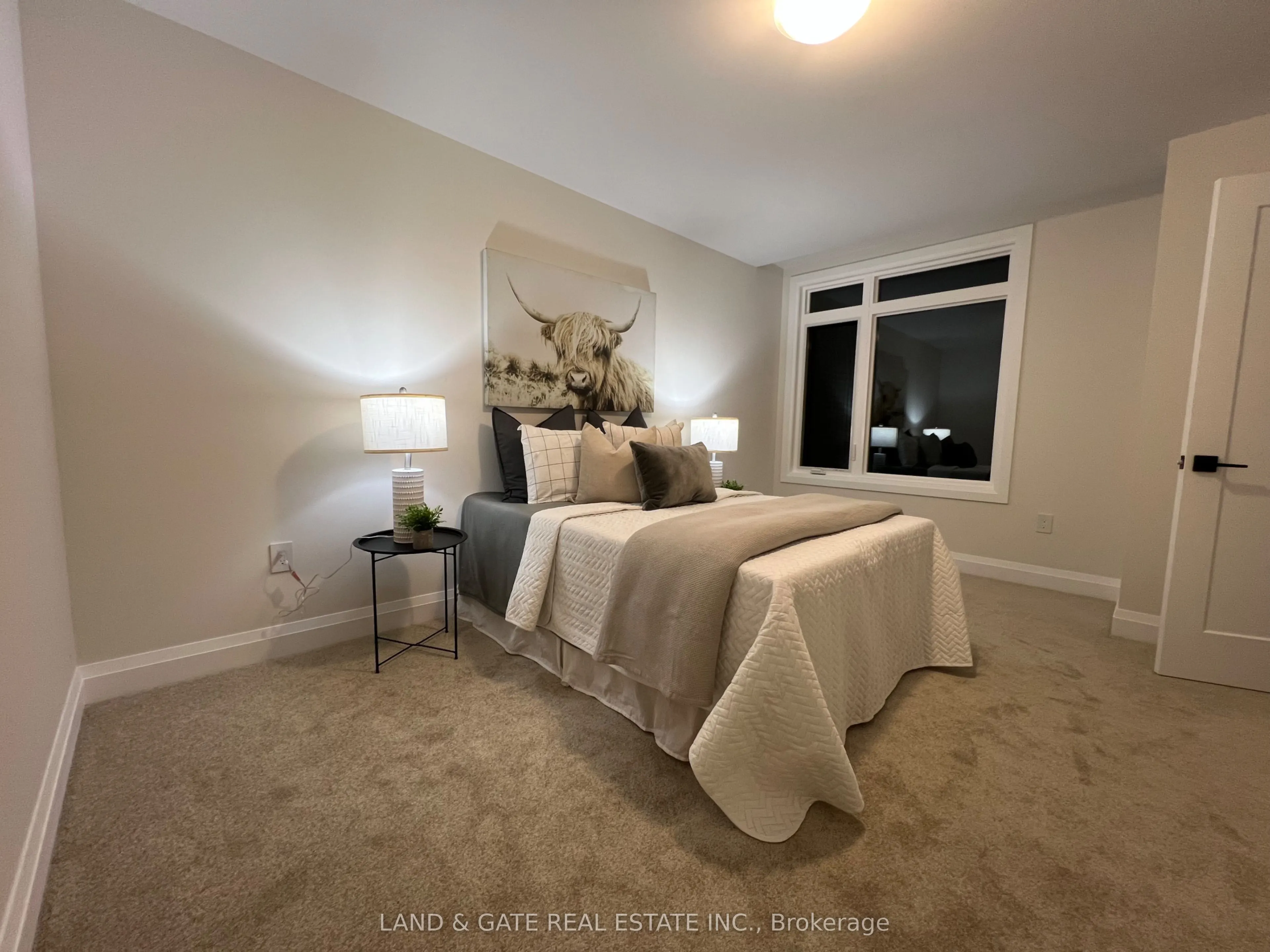 965 Queensdale Avenue