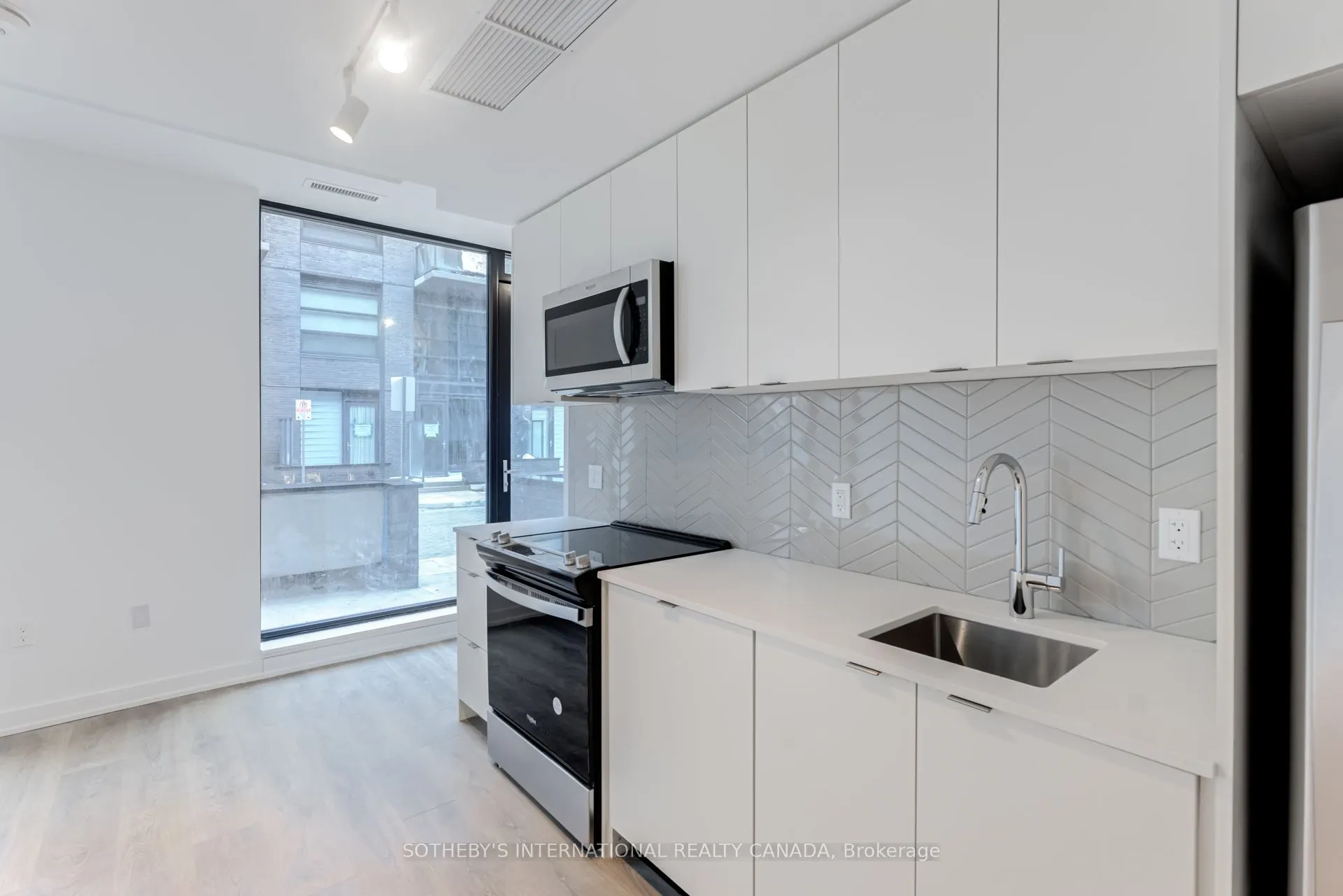 1612 Charles Street, #139 C