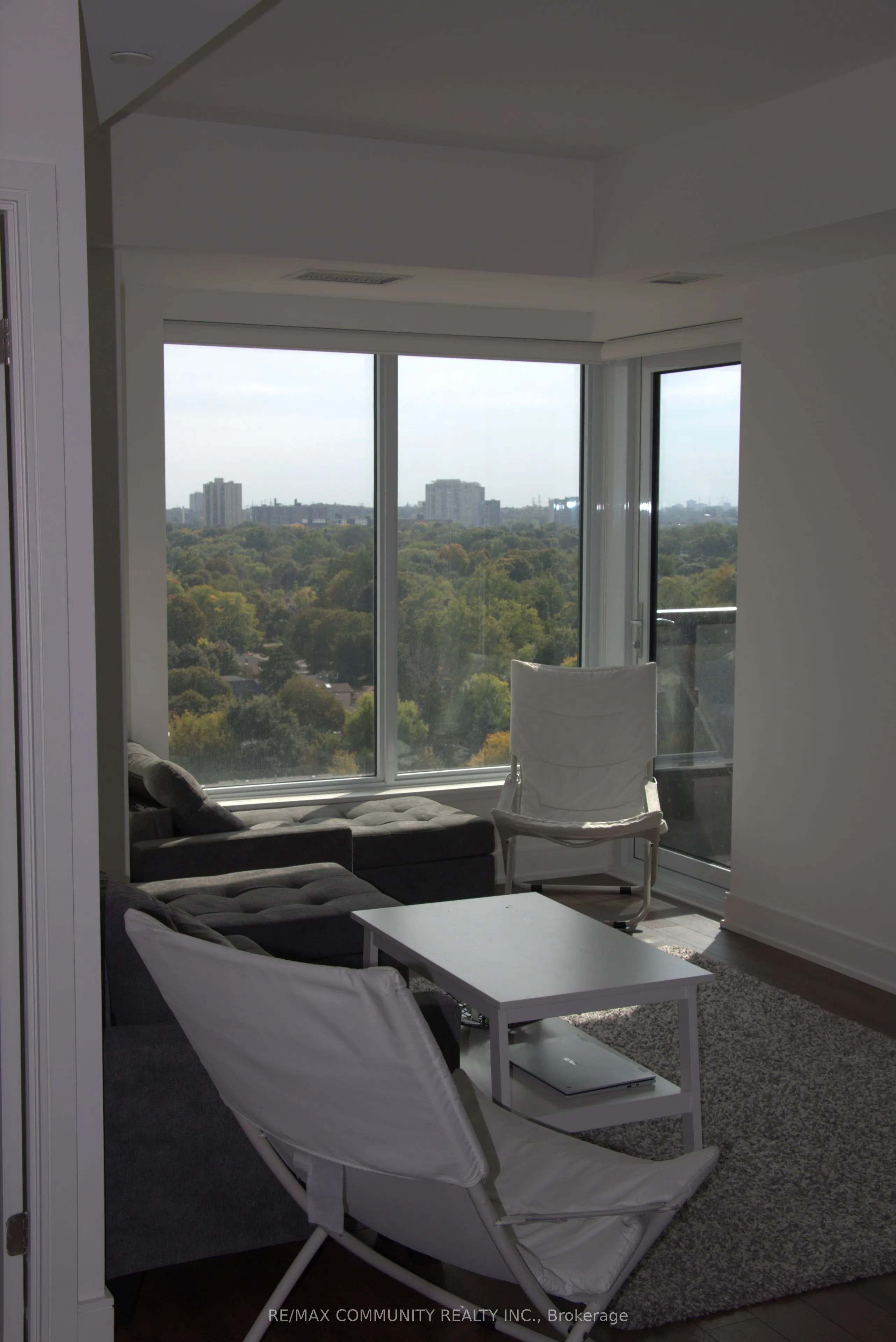 1350 Ellesmere Road, #1111