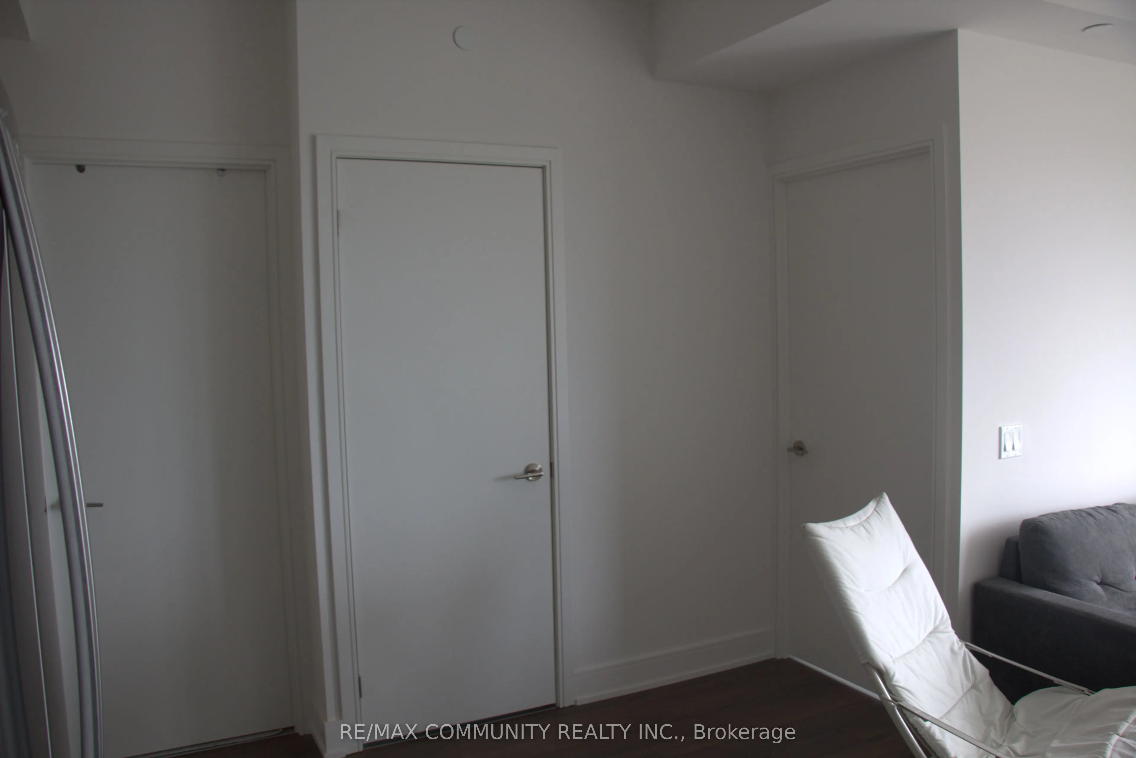 1350 Ellesmere Road, #1111