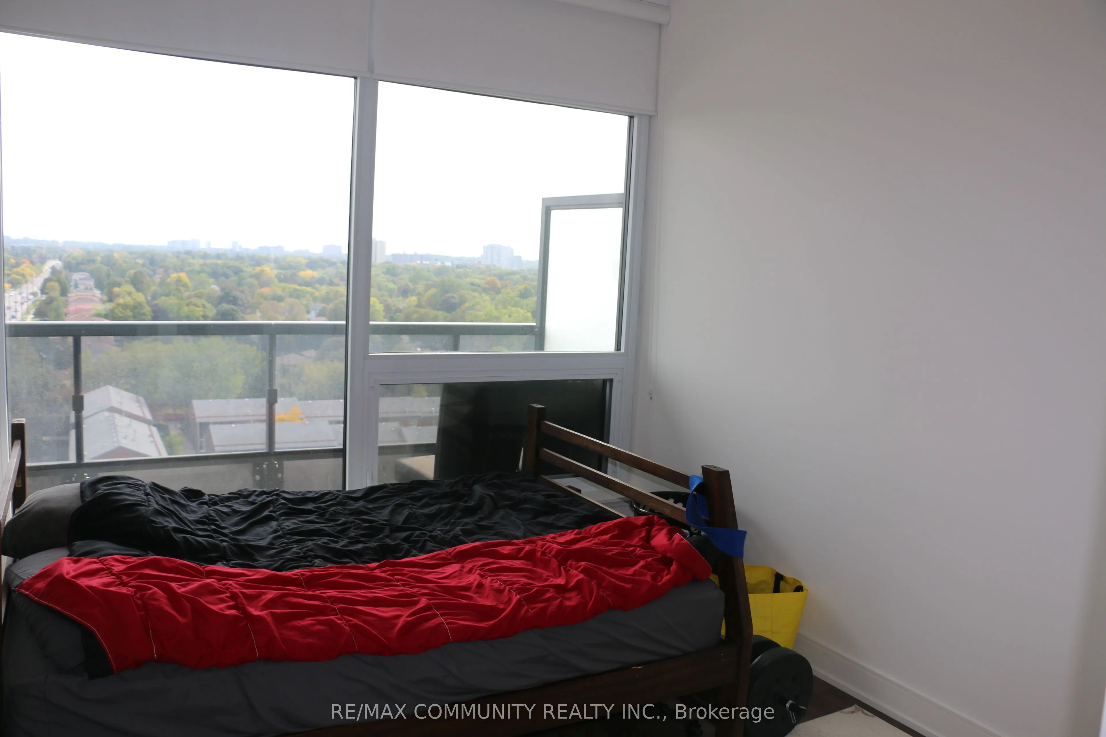 1350 Ellesmere Road, #1111