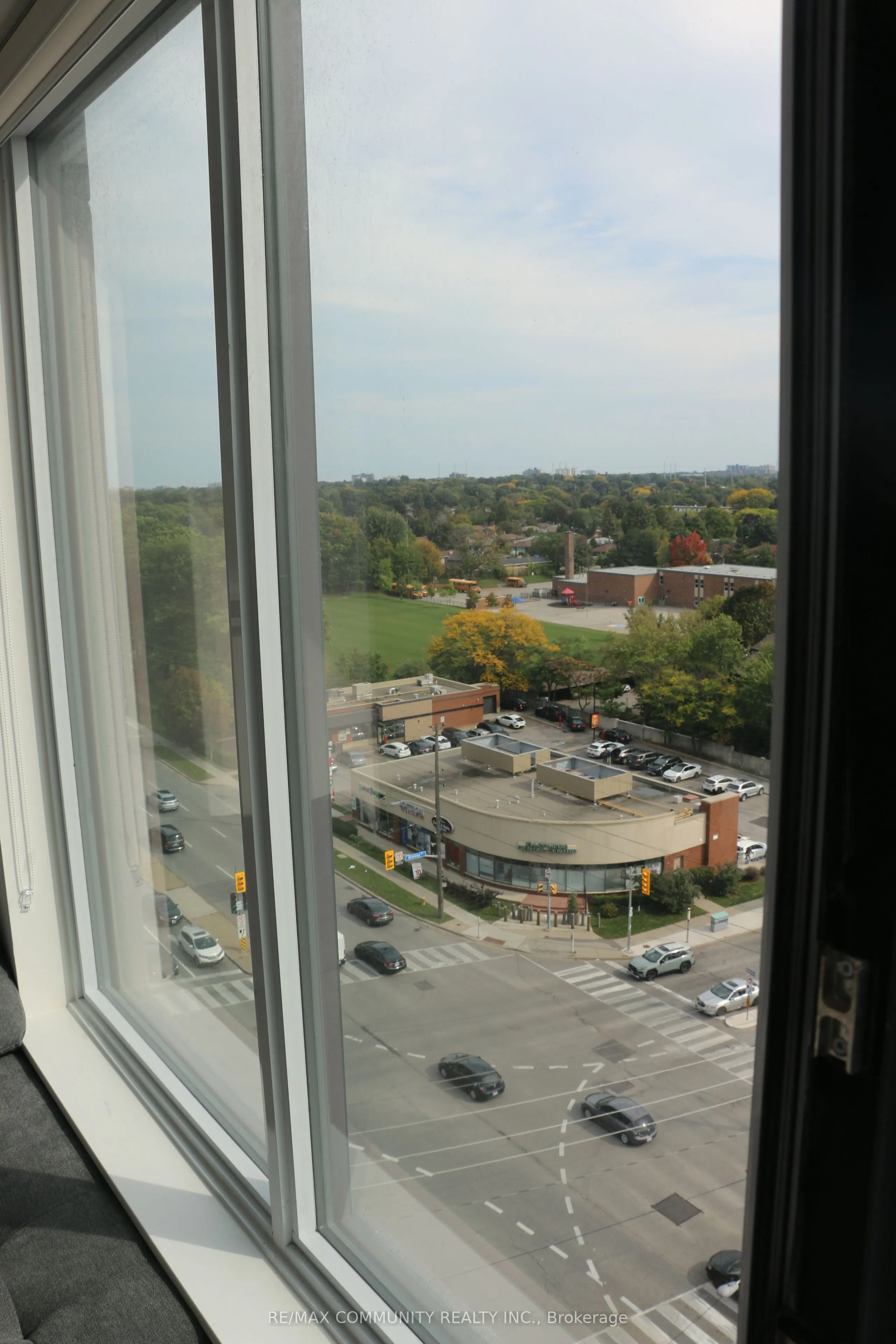 1350 Ellesmere Road, #1111