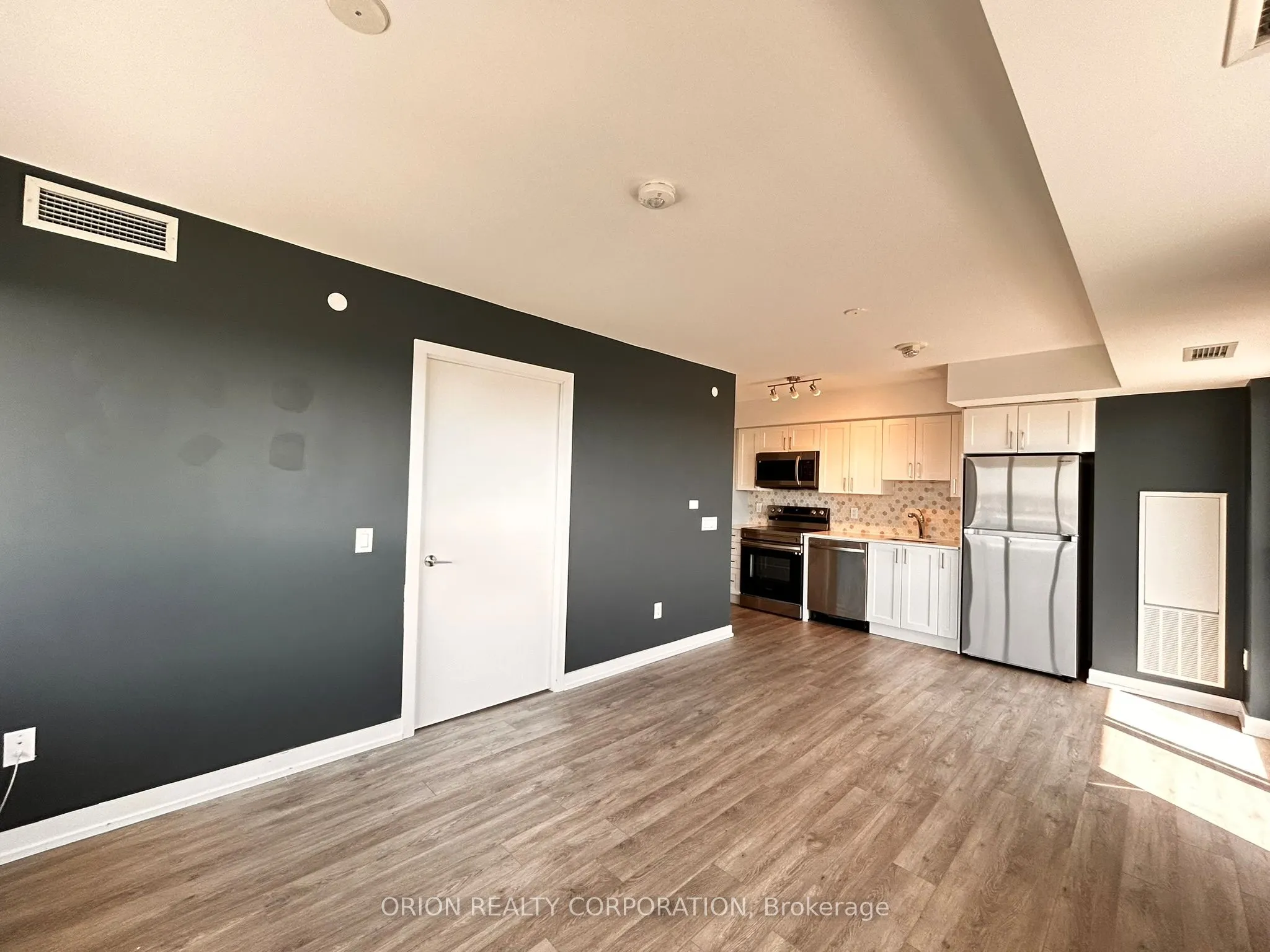 1480 Bayly Street, #1414