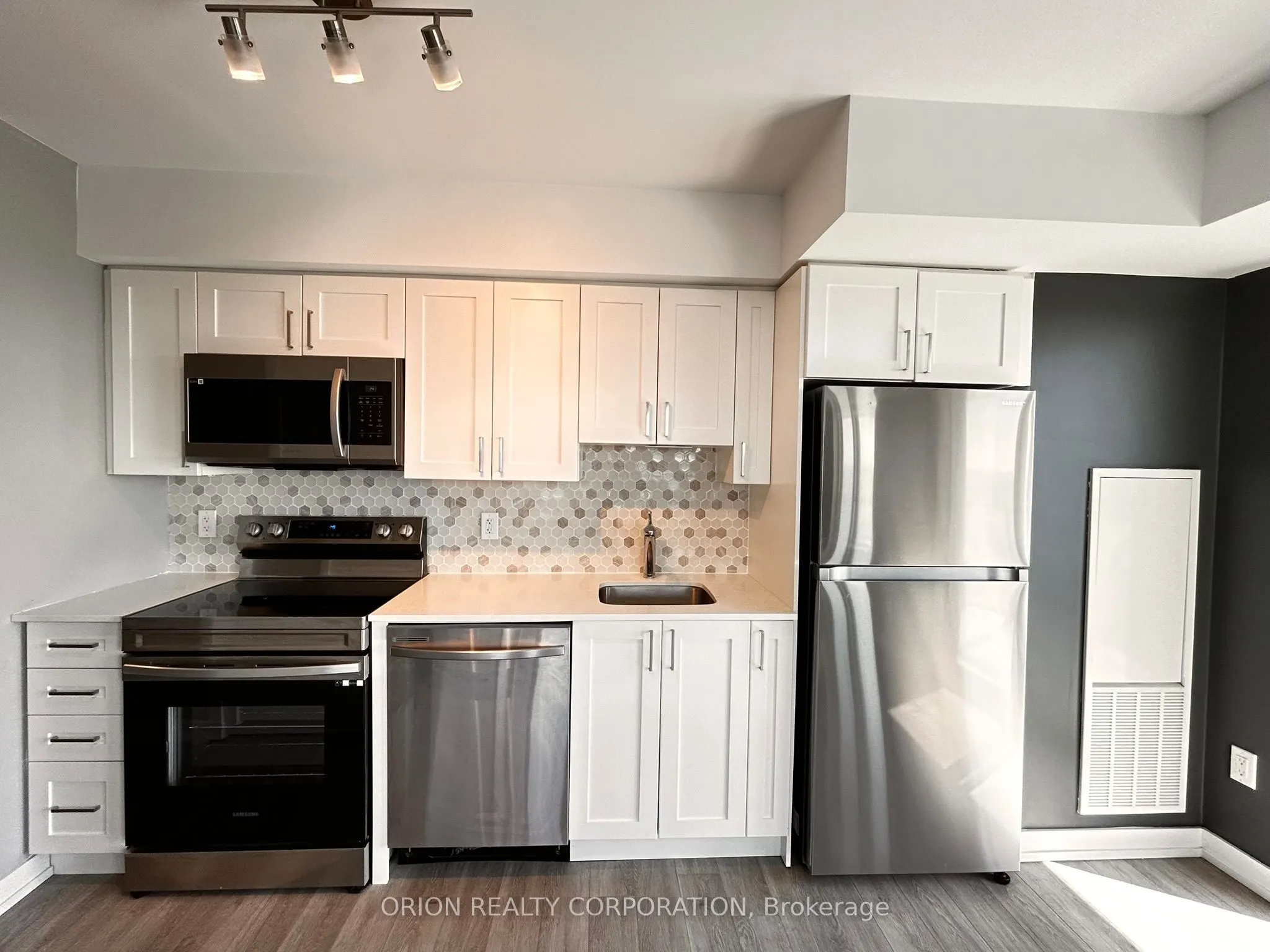 1480 Bayly Street, #1414