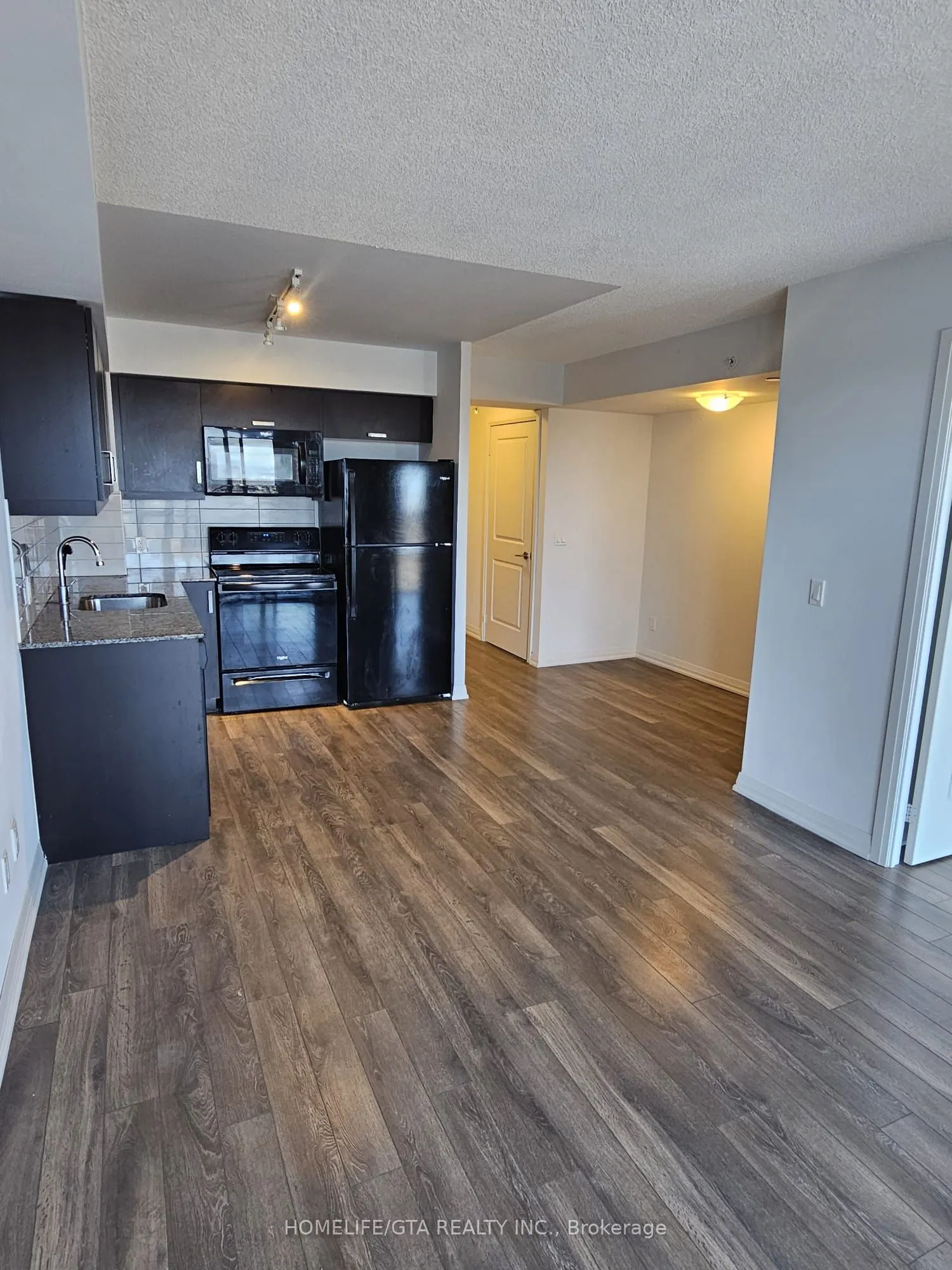 30 Meadowglen Place, #2408