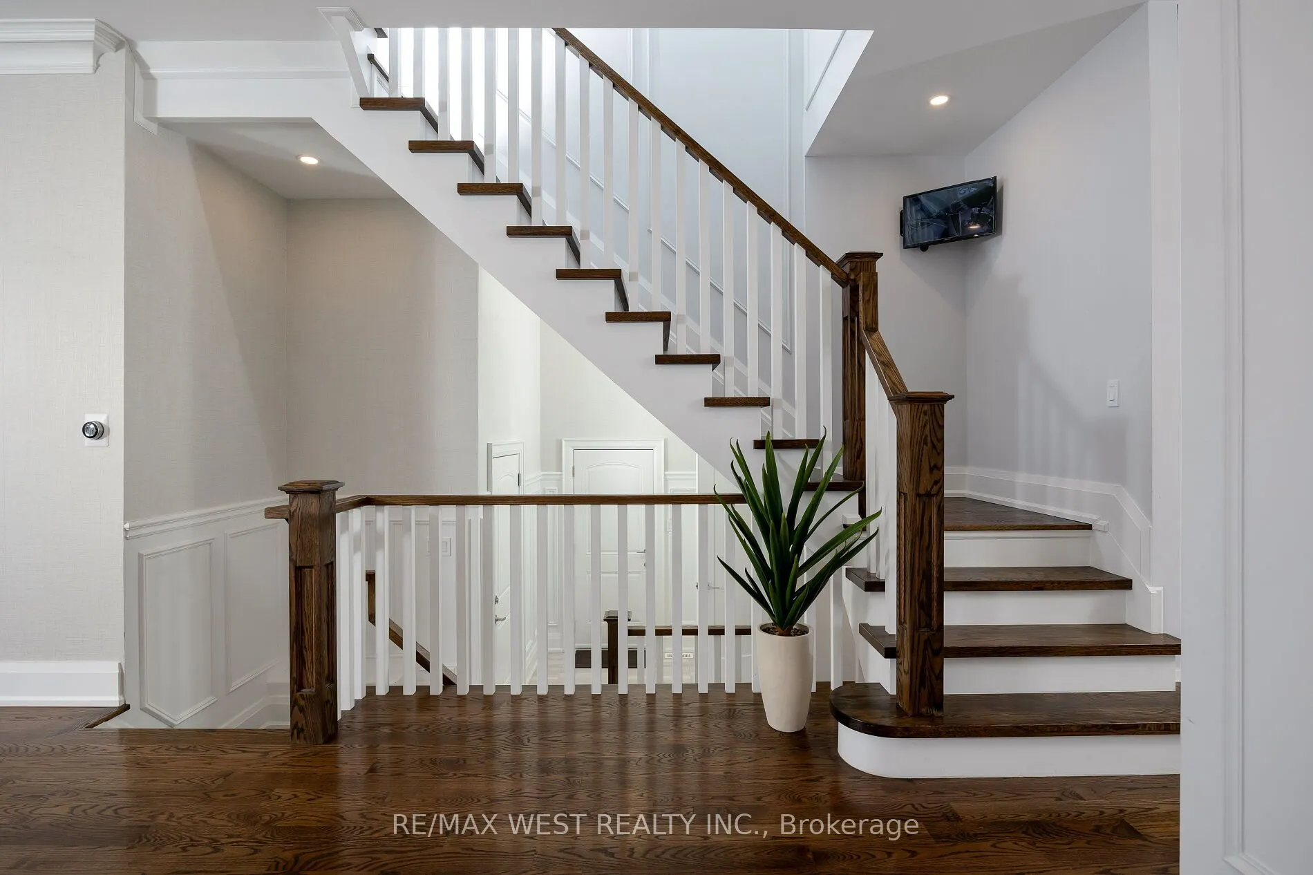 88 Yardley Avenue