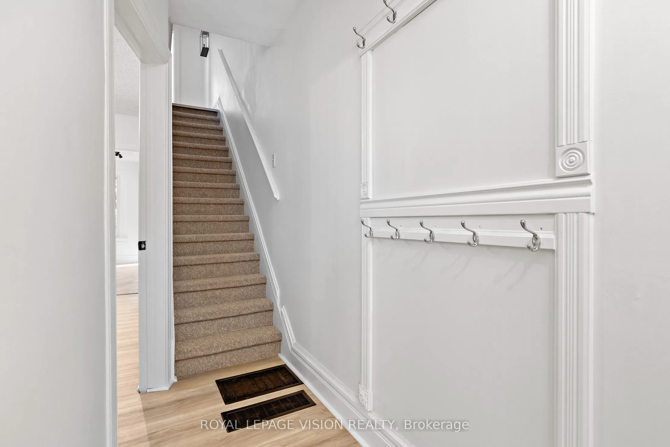 25 Bellefair Avenue