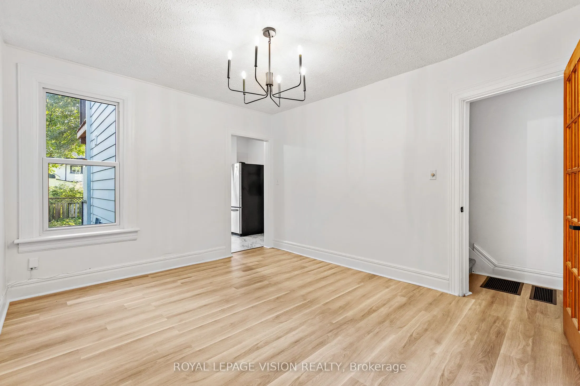 25 Bellefair Avenue