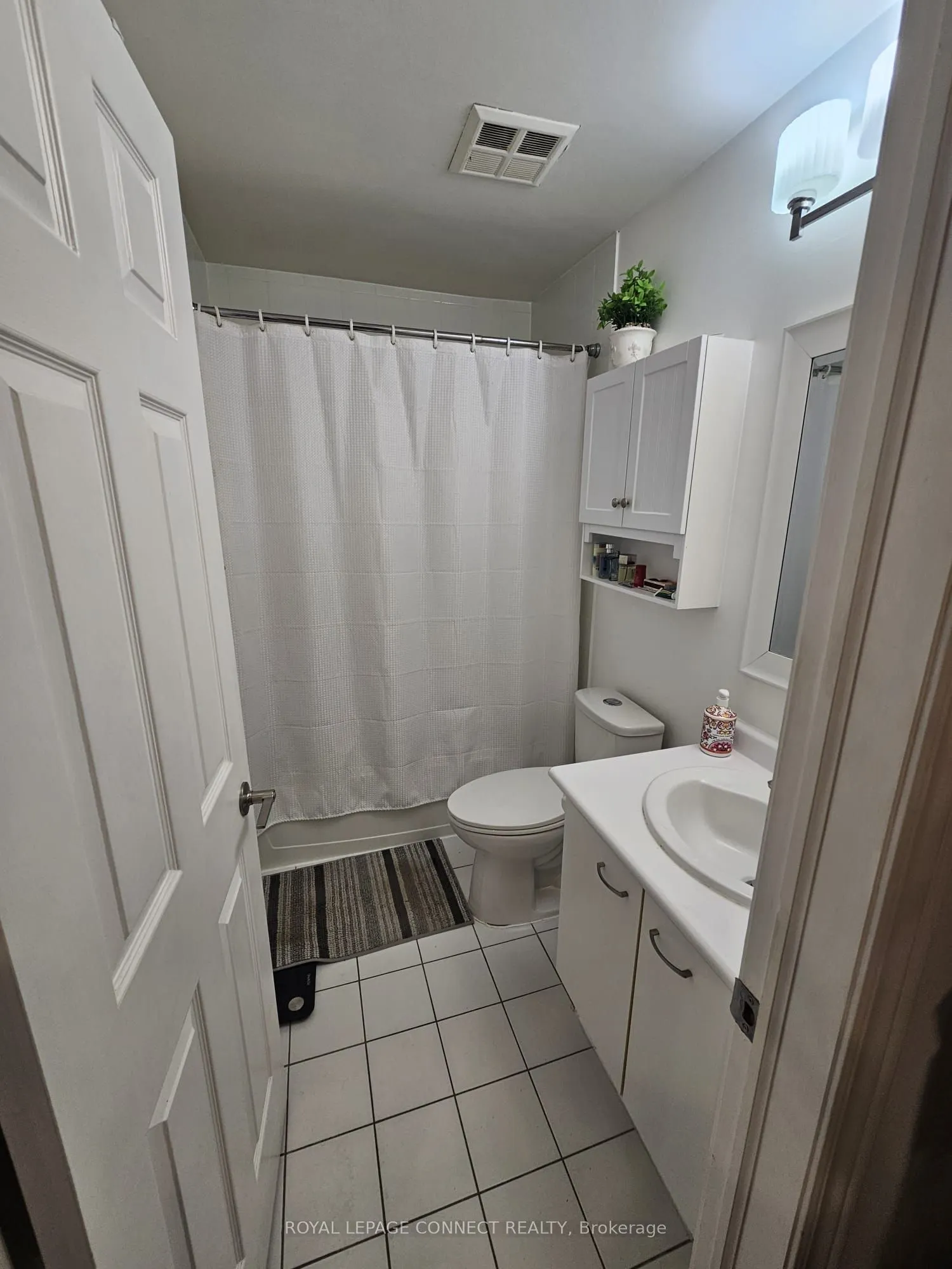195 Lake Driveway W, #408