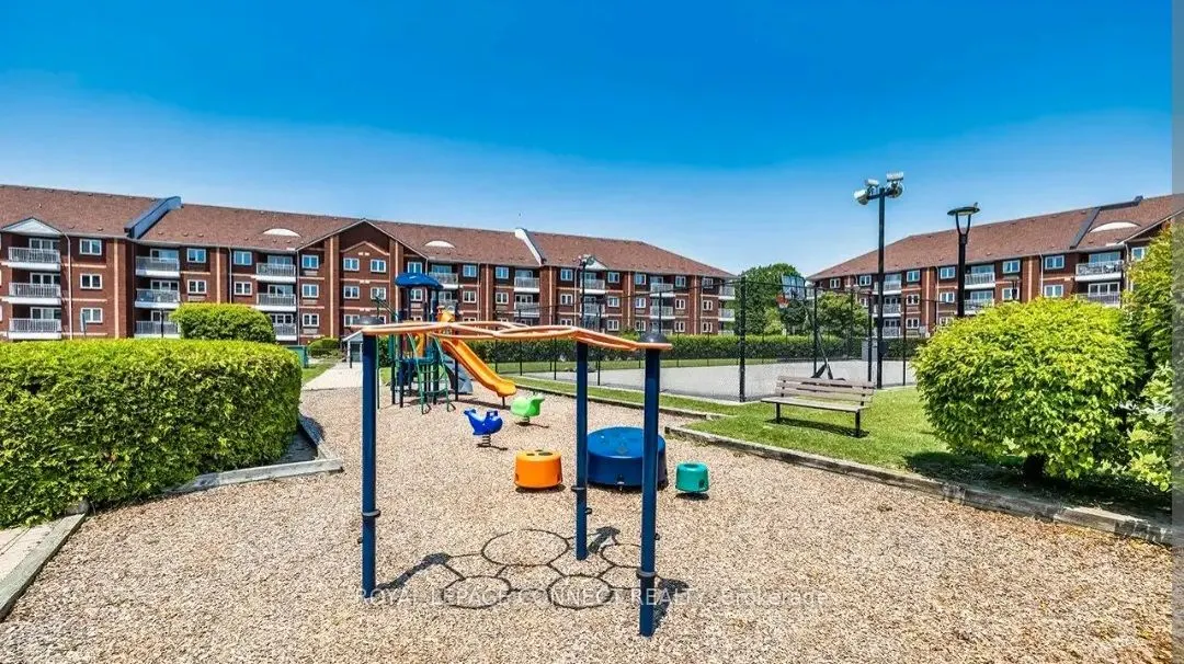 195 Lake Driveway W, #408