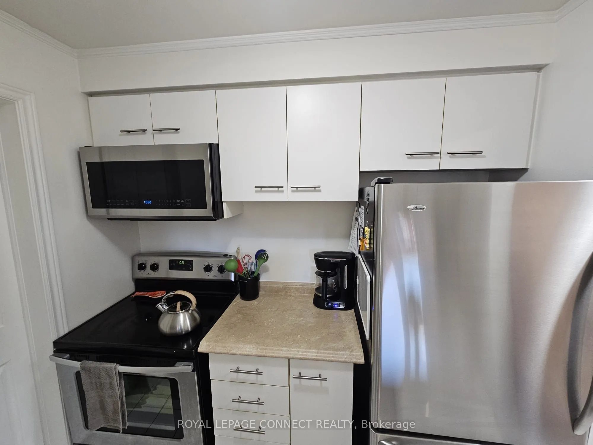 195 Lake Driveway W, #408