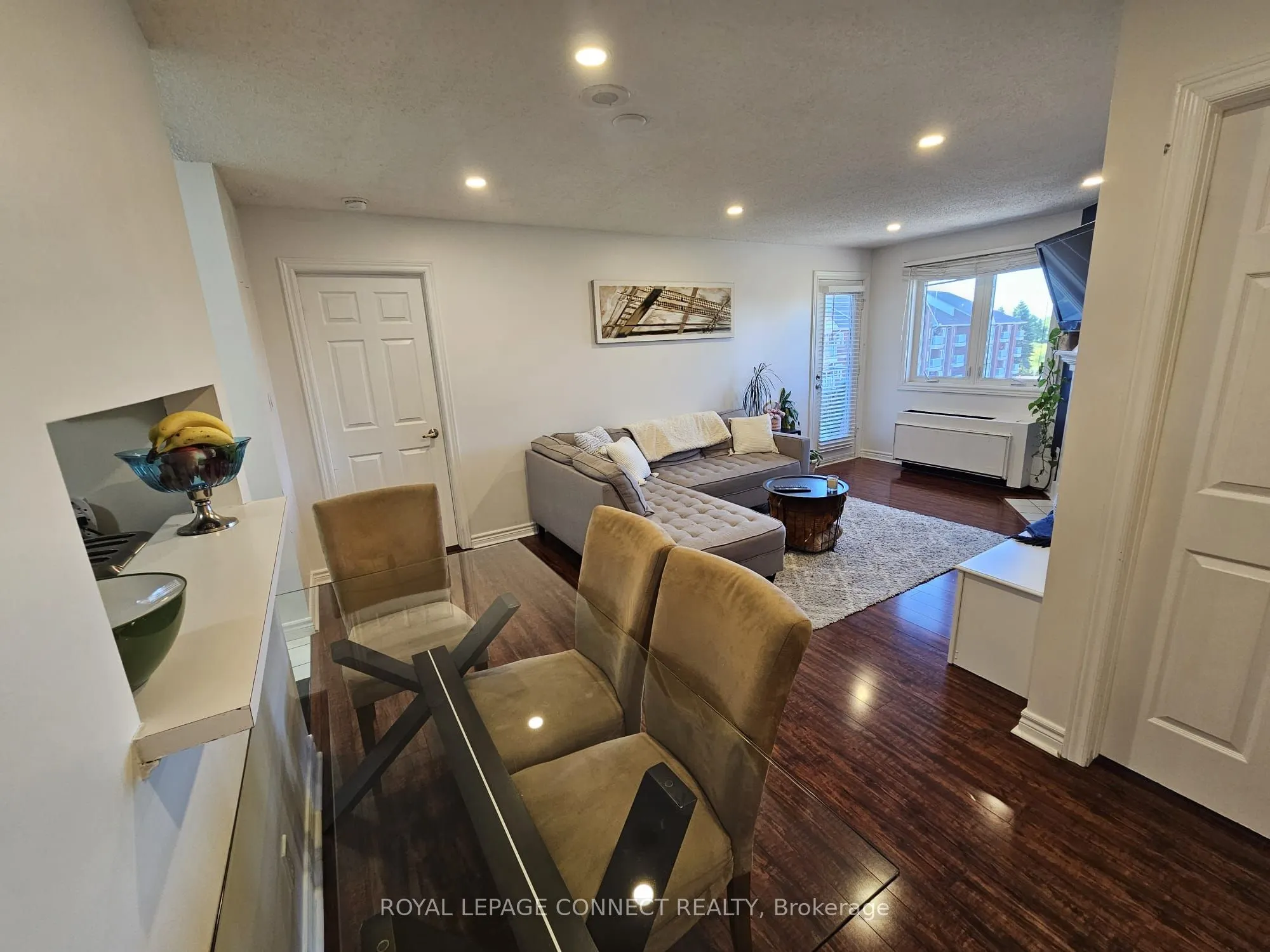 195 Lake Driveway W, #408