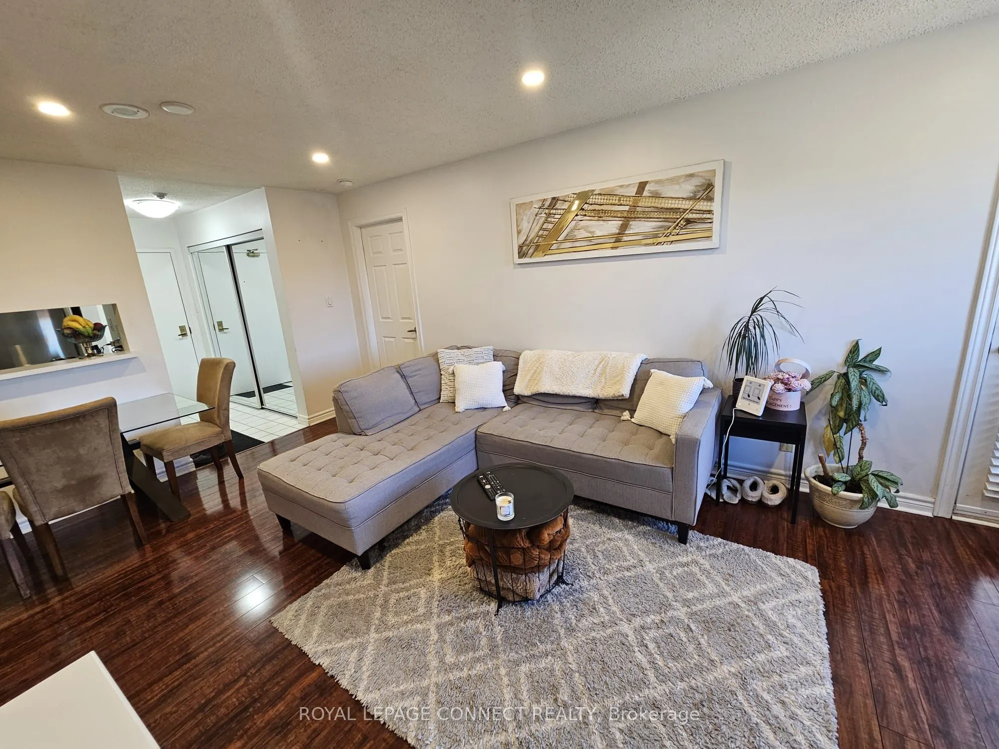 195 Lake Driveway W, #408