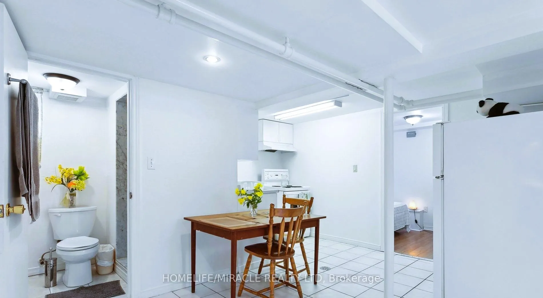 978 Pharmacy Avenue, #Bsmt-Room
