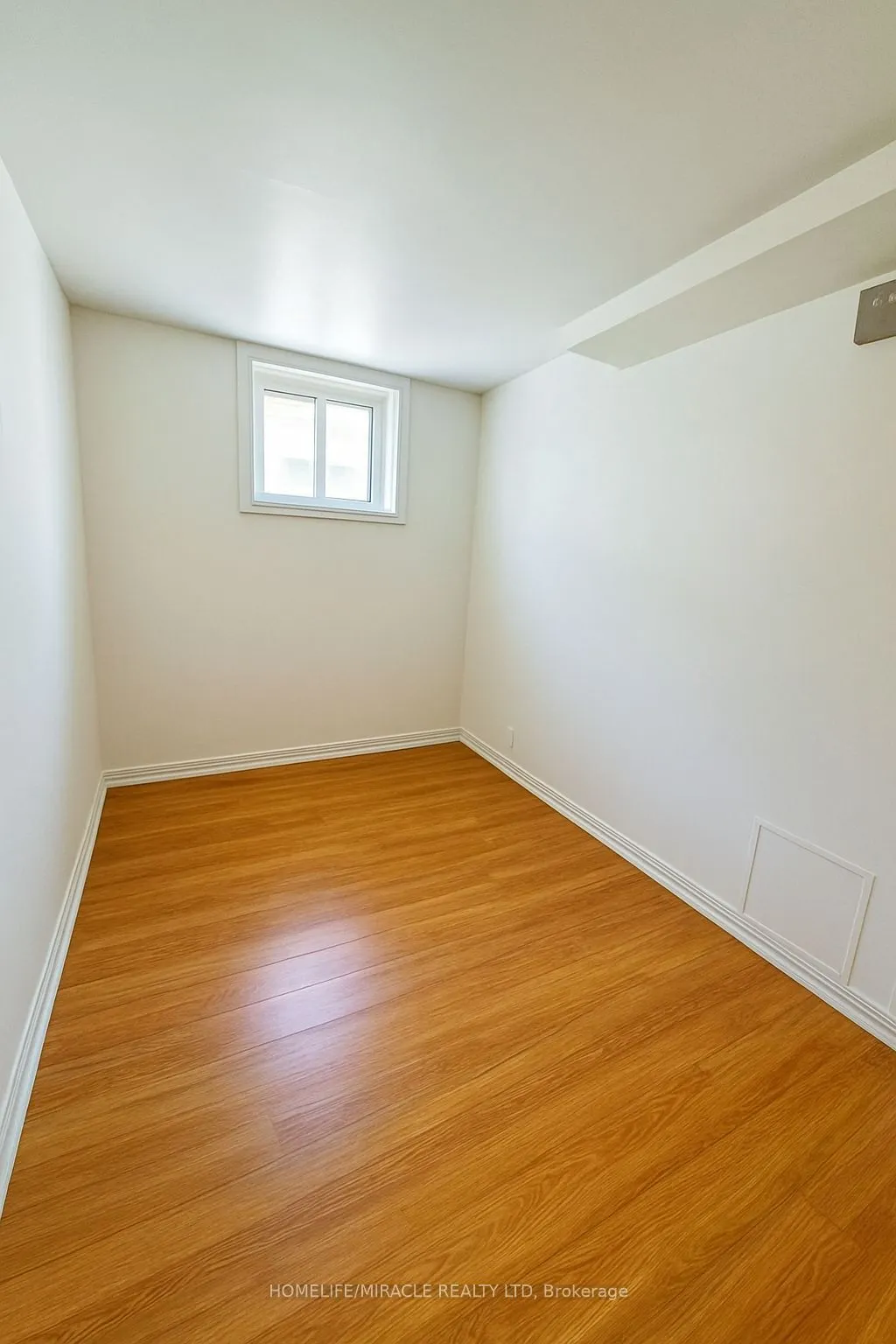 978 Pharmacy Avenue, #Bsmt-Room
