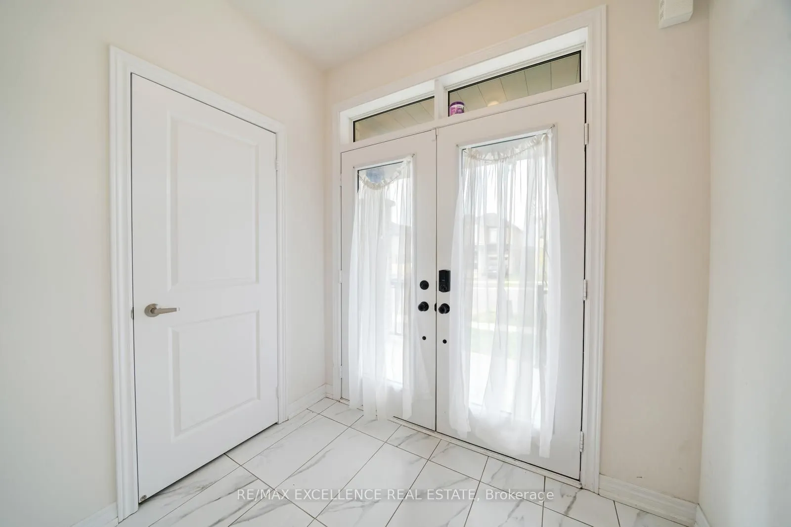 2085 Coppermine Street