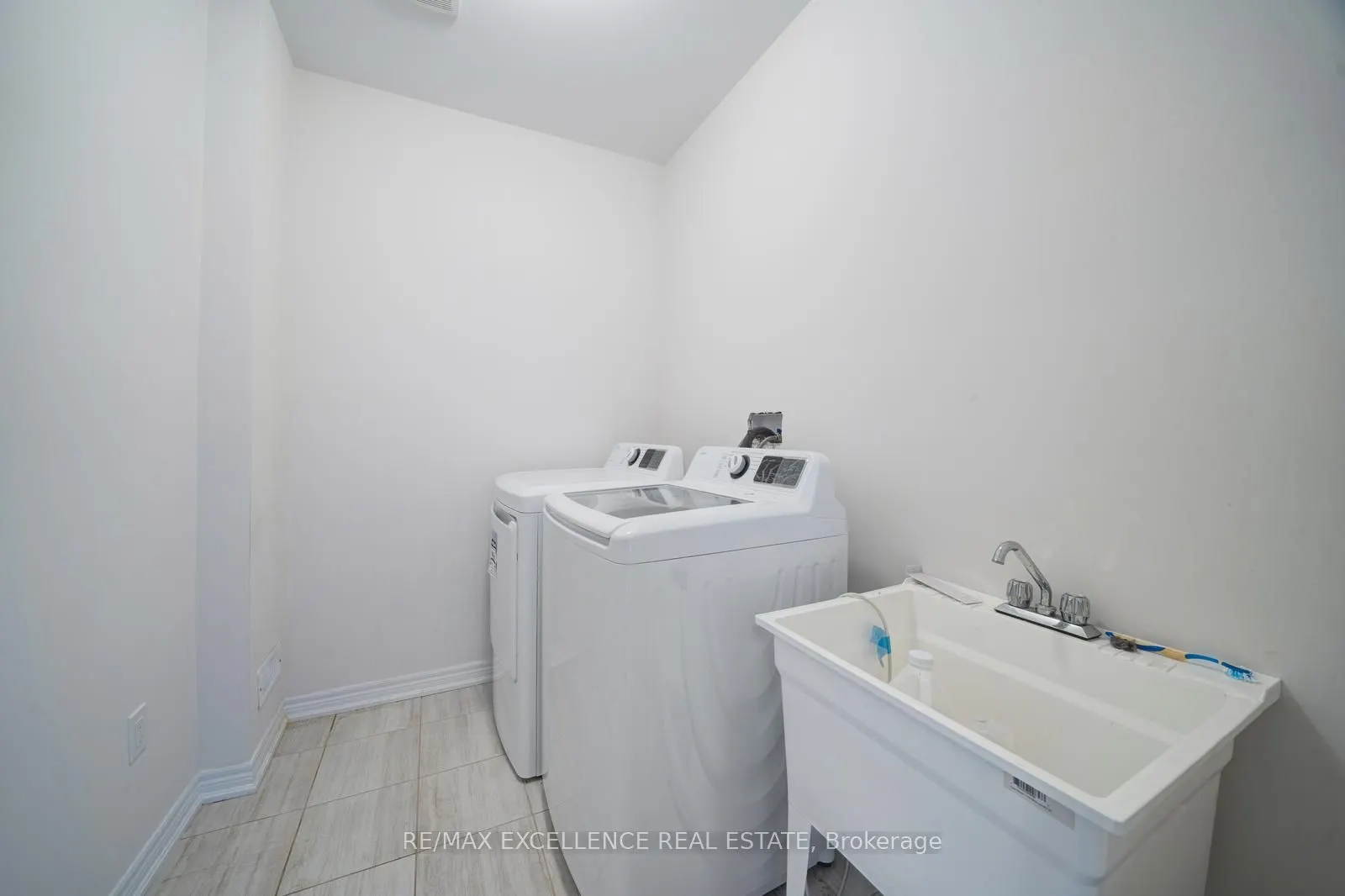 2085 Coppermine Street