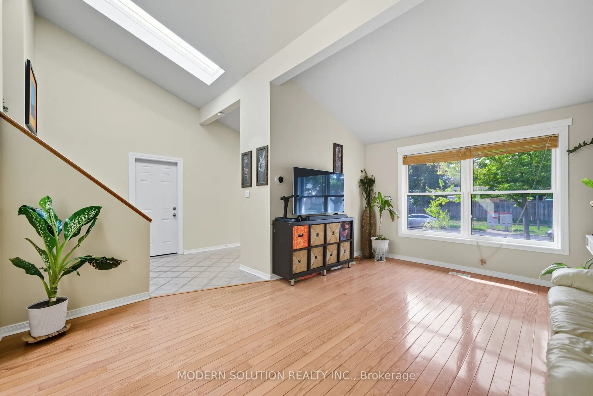 5 Woodlawn Court