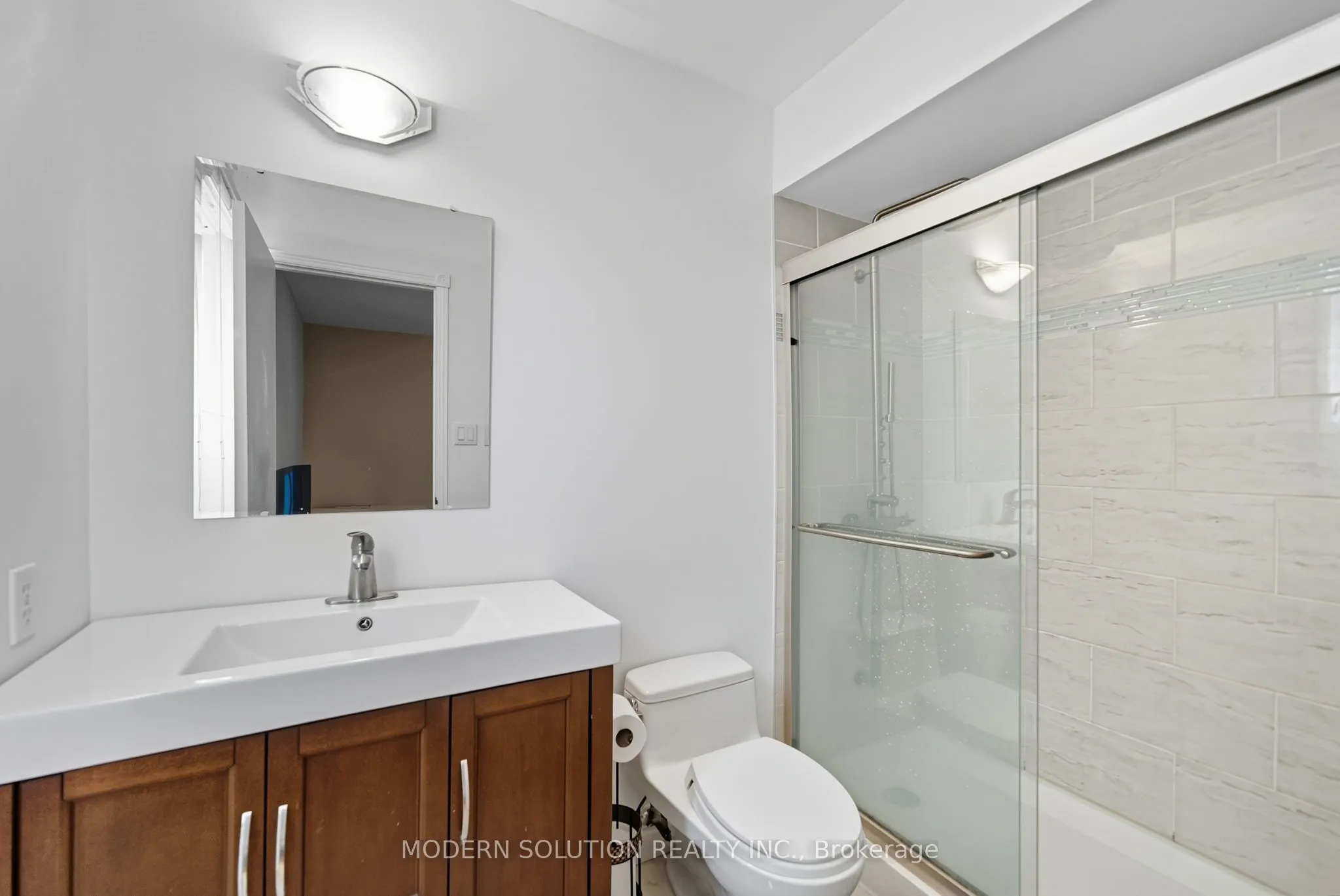 5 Woodlawn Court