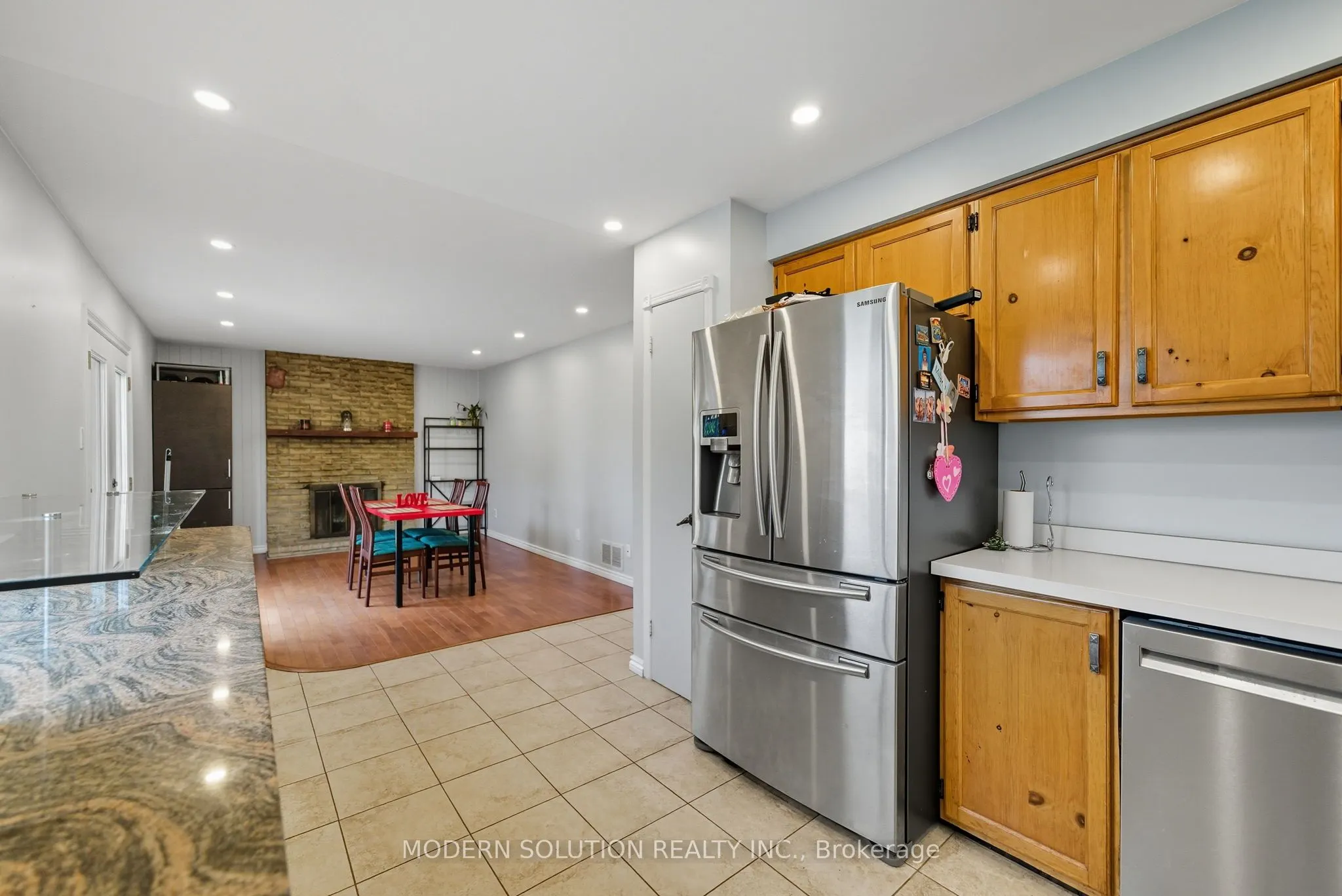 5 Woodlawn Court