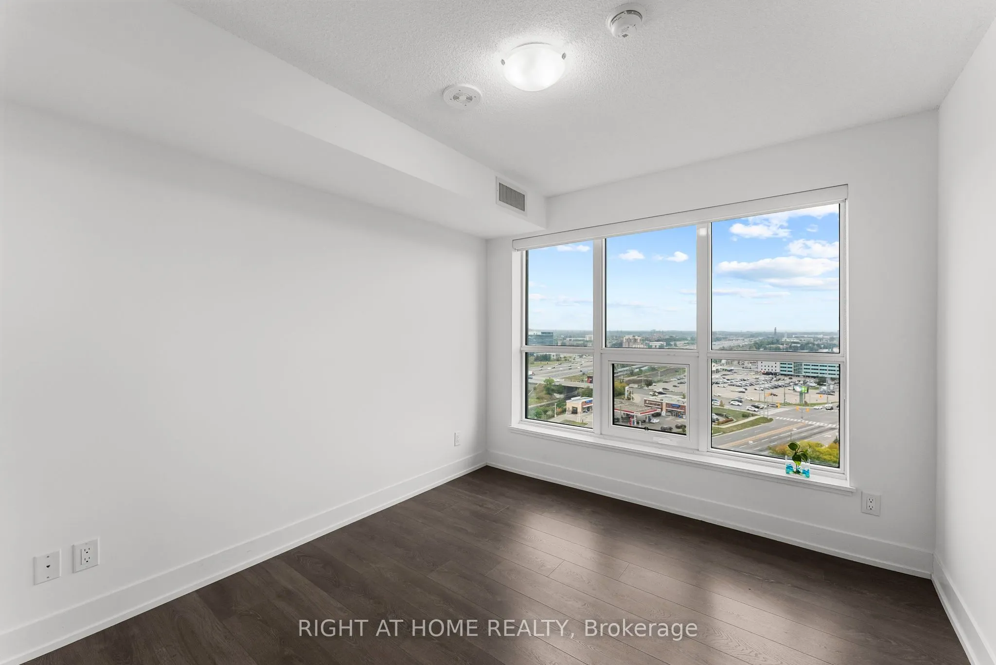 1255 BAYLY Street, #1504