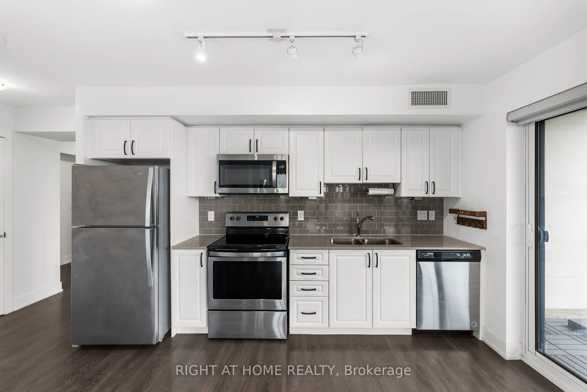 1255 BAYLY Street, #1504