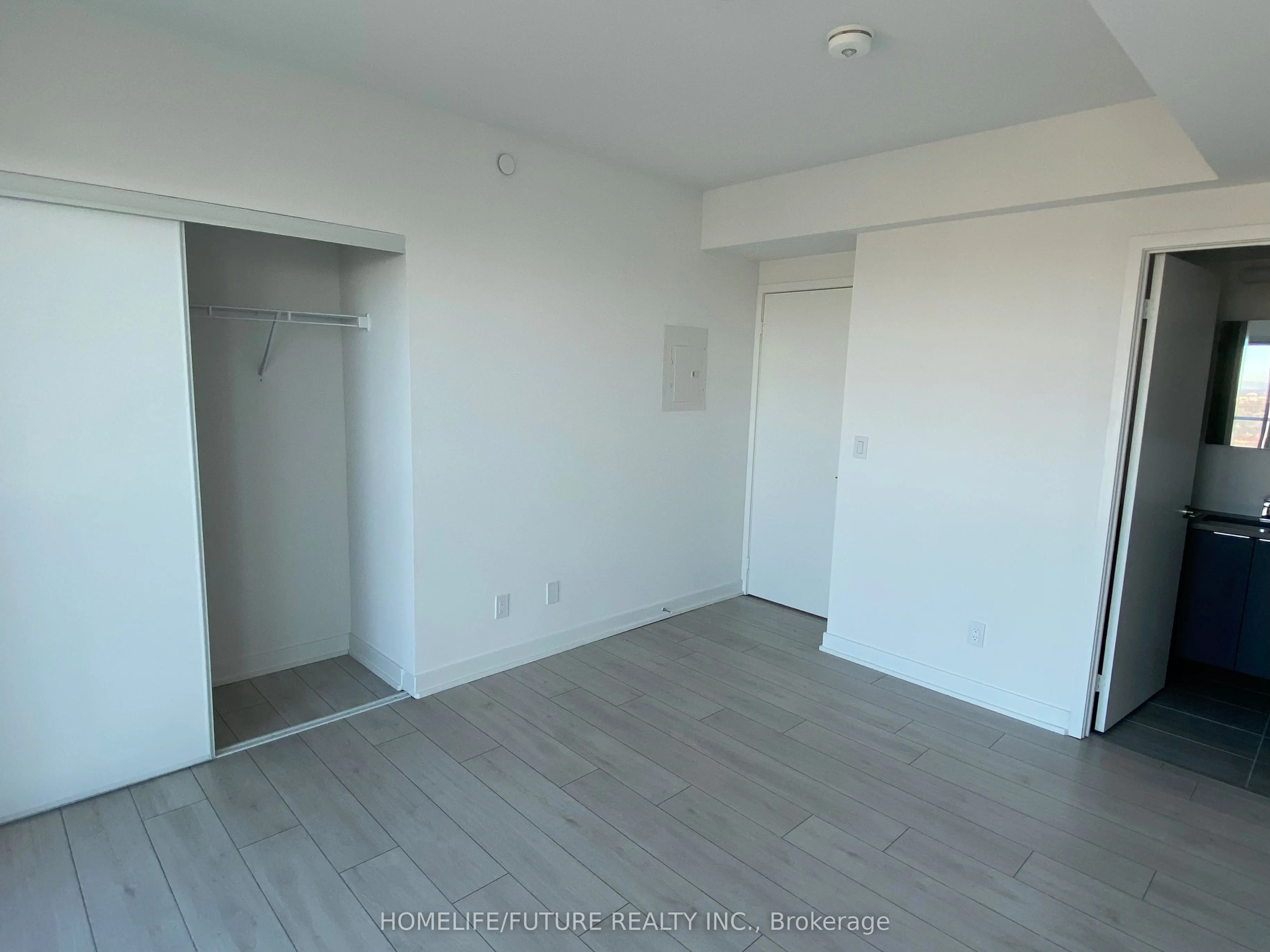 2033 Kennedy Road, #2805