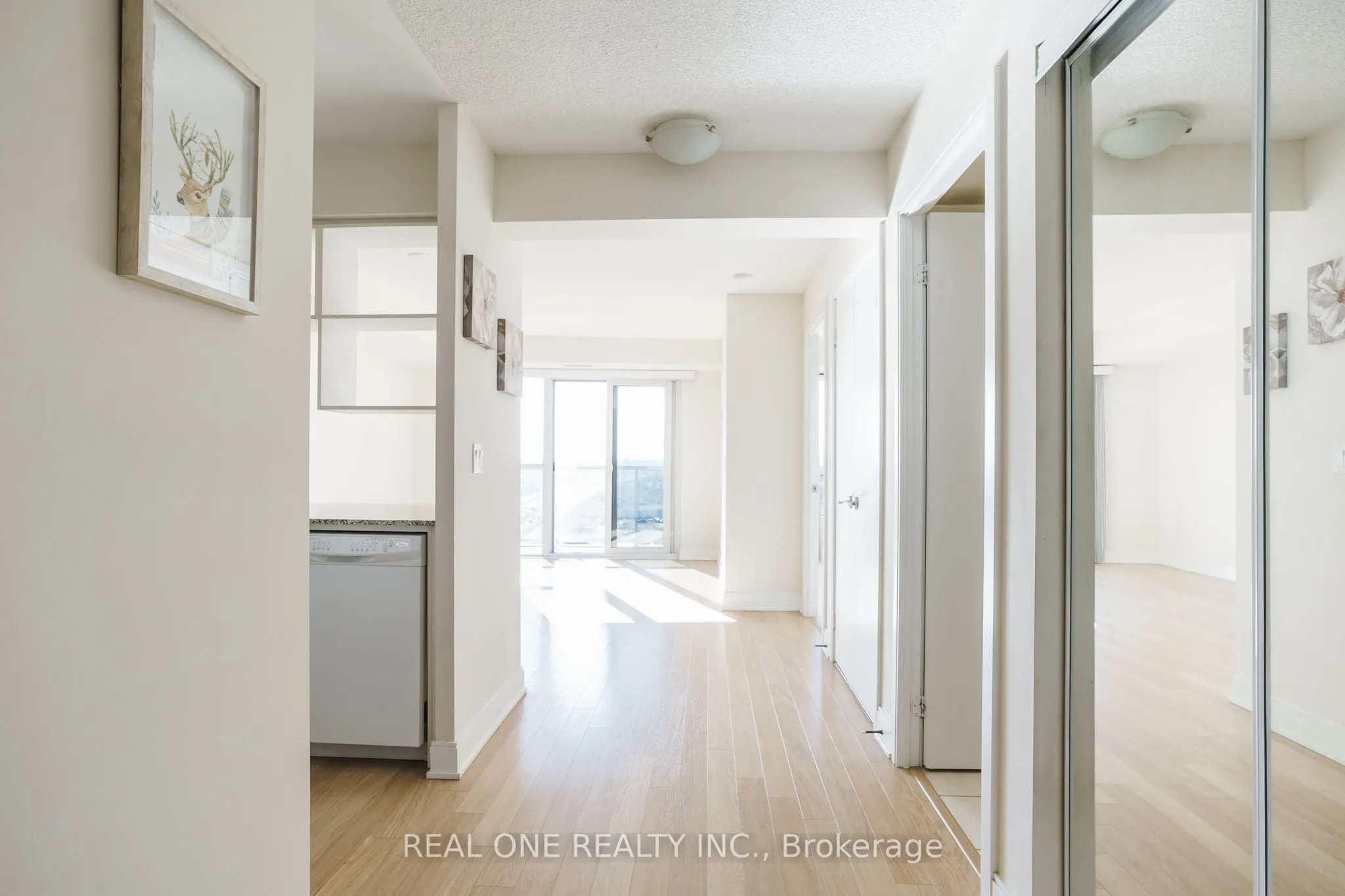 125 Village Green Square, #2306