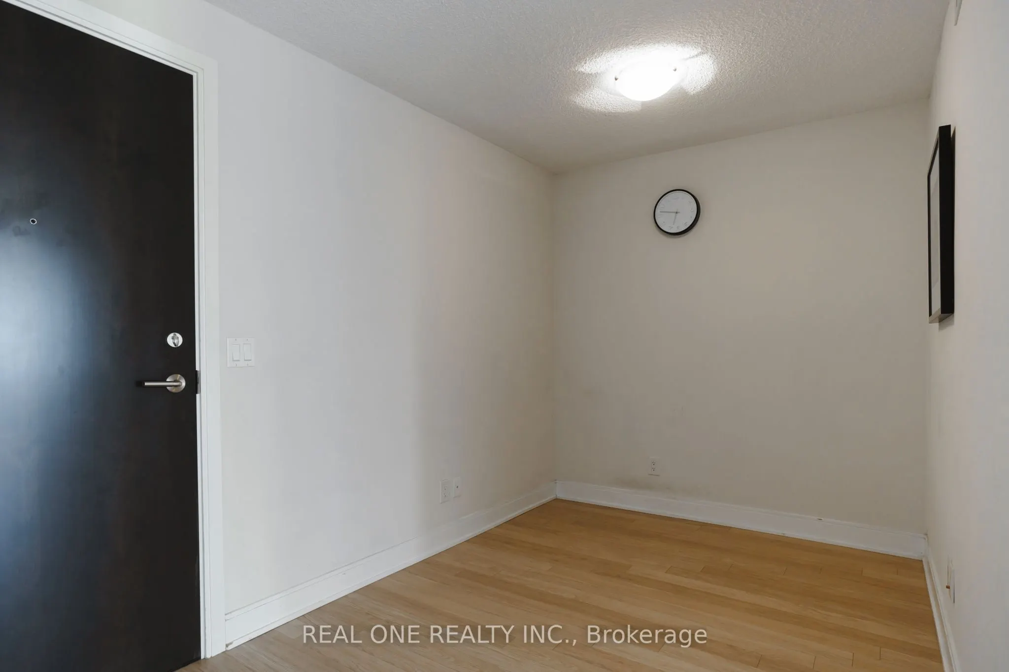 125 Village Green Square, #2306