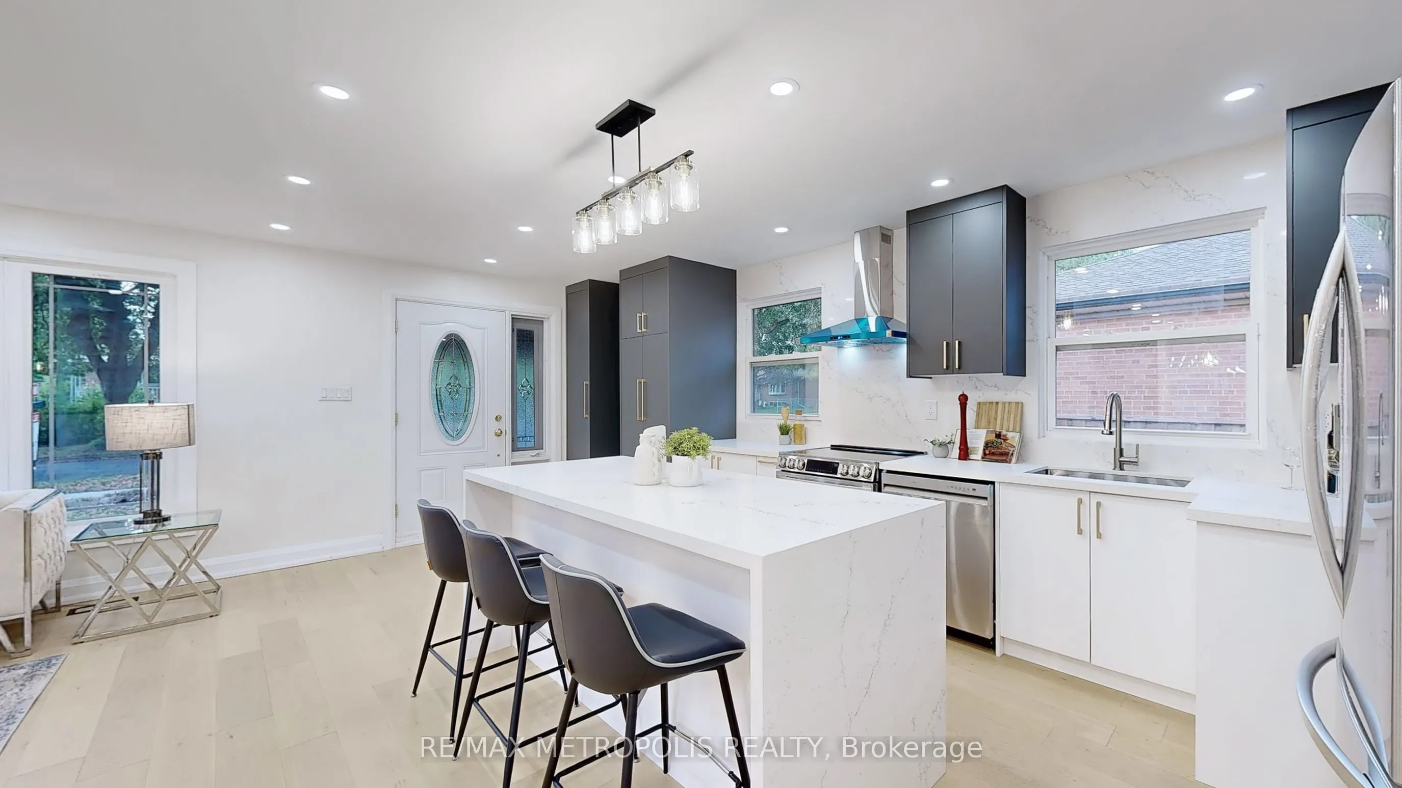 81 Sedgemount Drive
