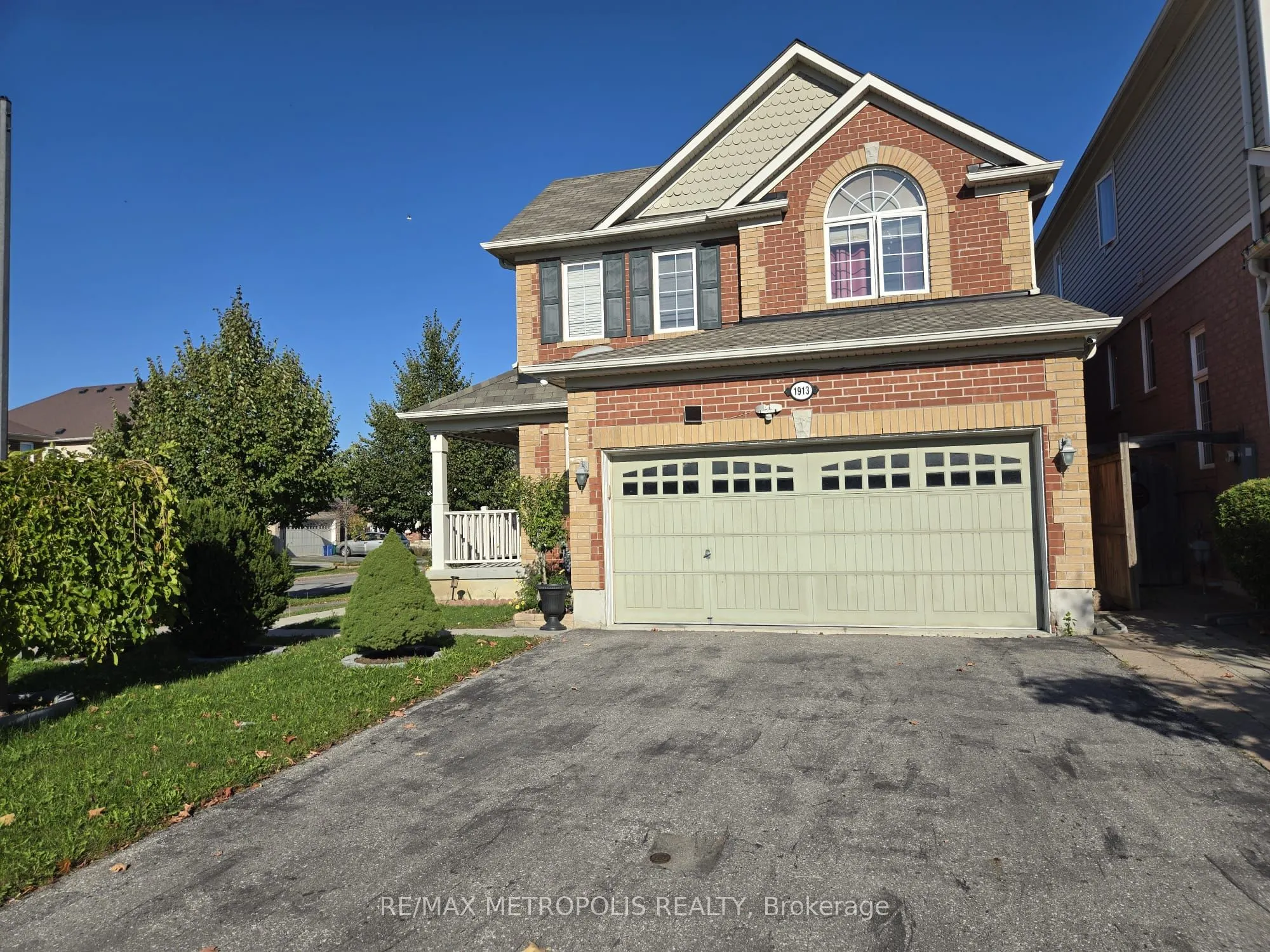 1913 Liatris Drive