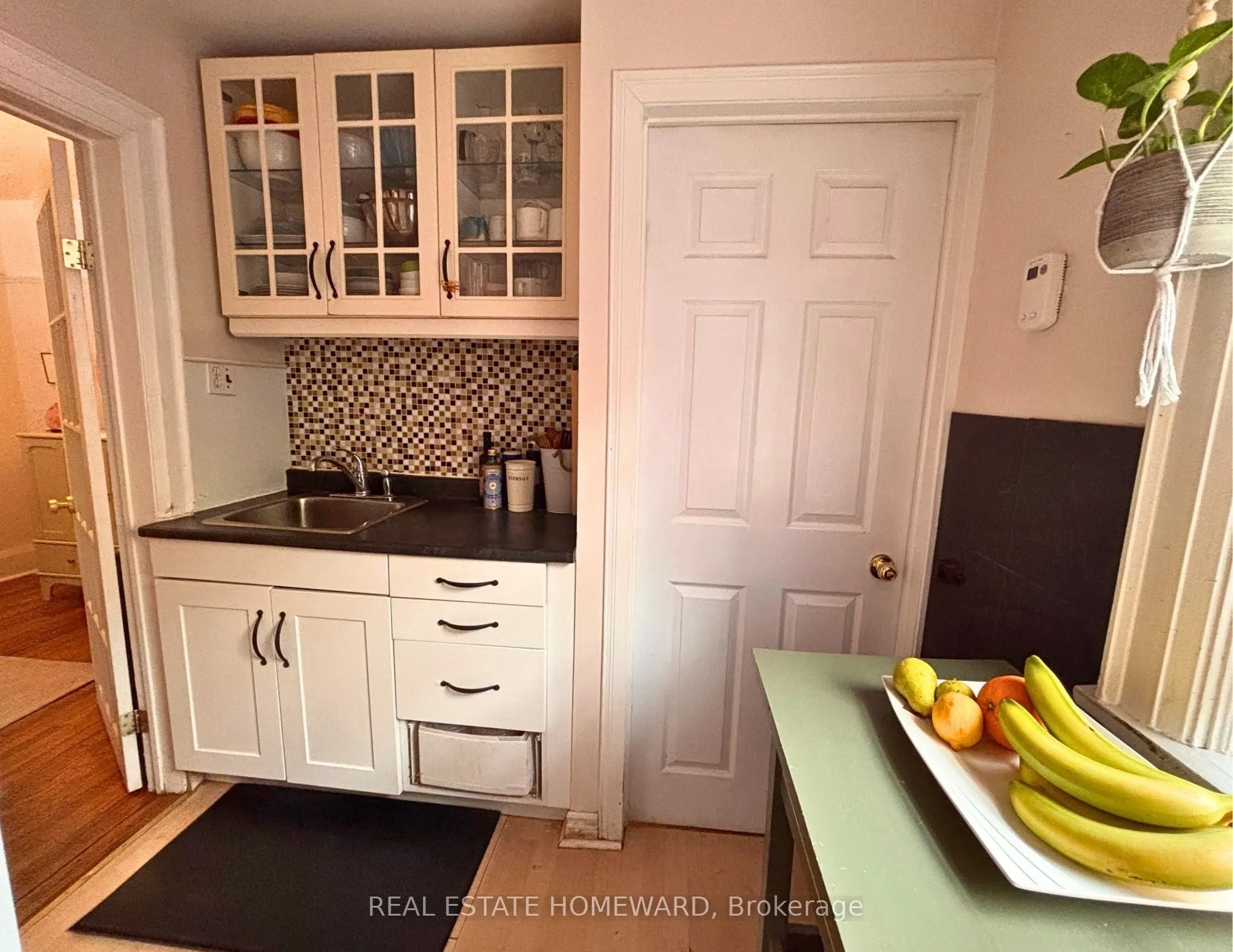 450 Scarborough Road, #Upper