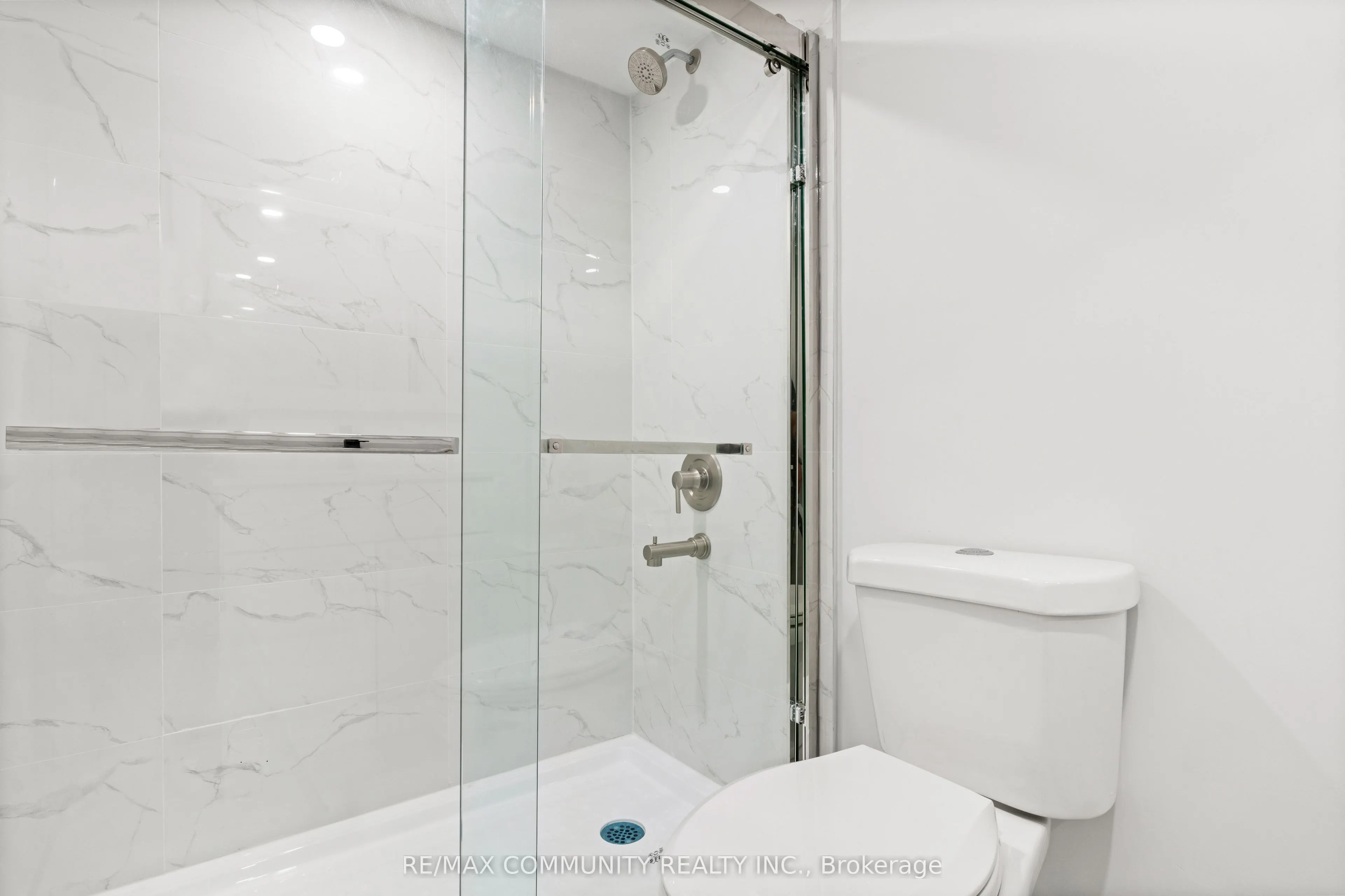 330 Mccowan Road, #501