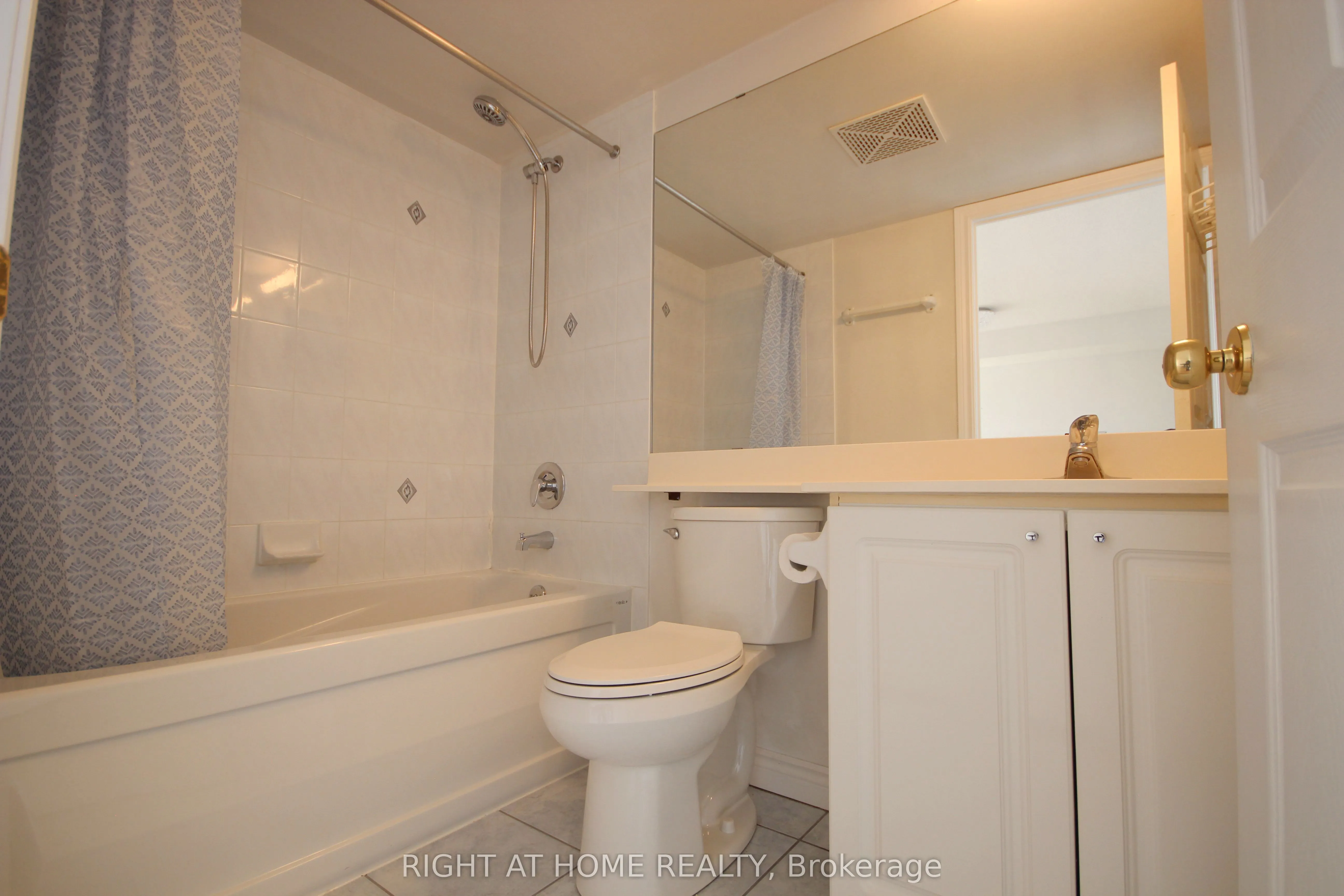 2627 McCowan Road, #1611