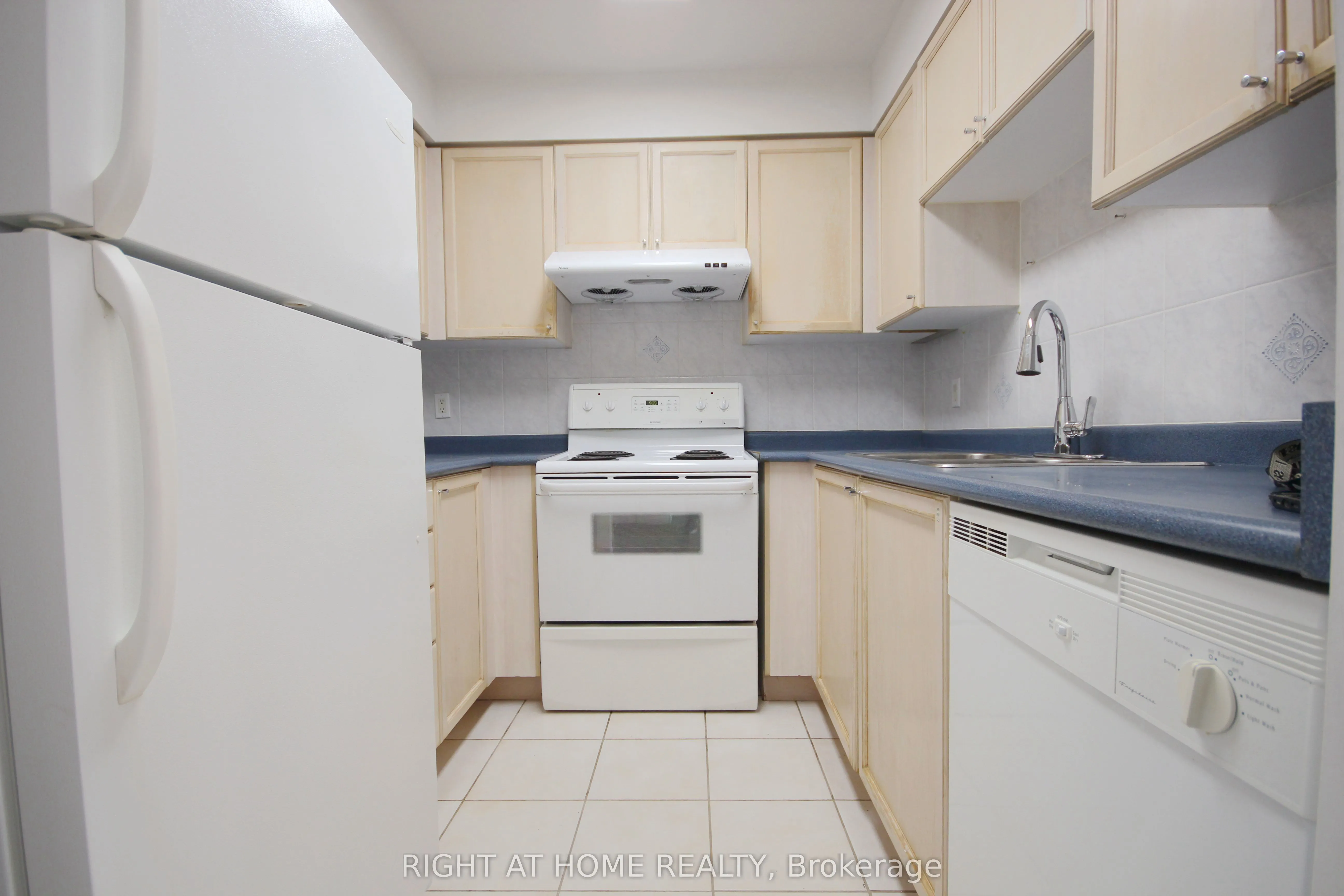 2627 McCowan Road, #1611